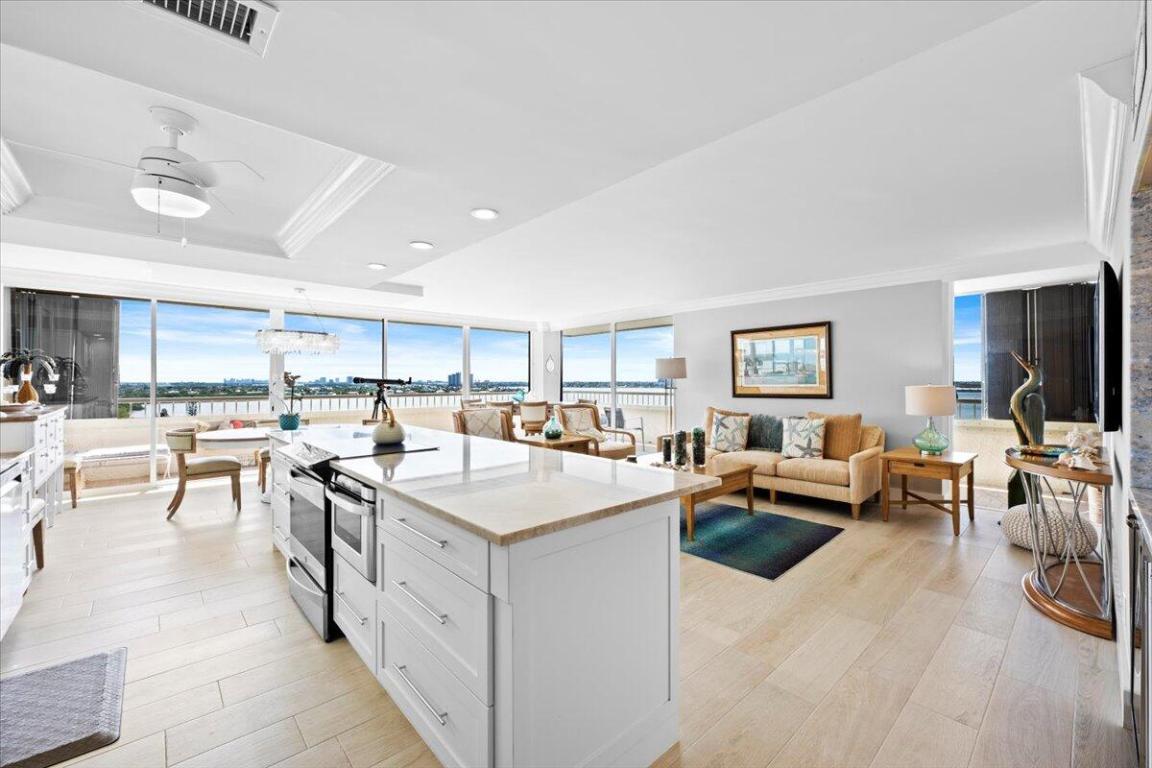 5280 SE N. Ocean Drive 8e