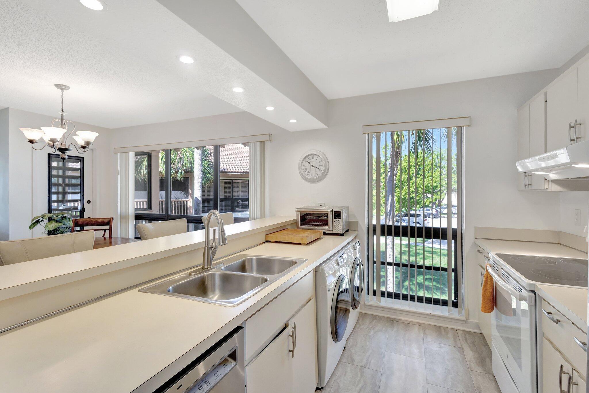 168 Brackenwood Road