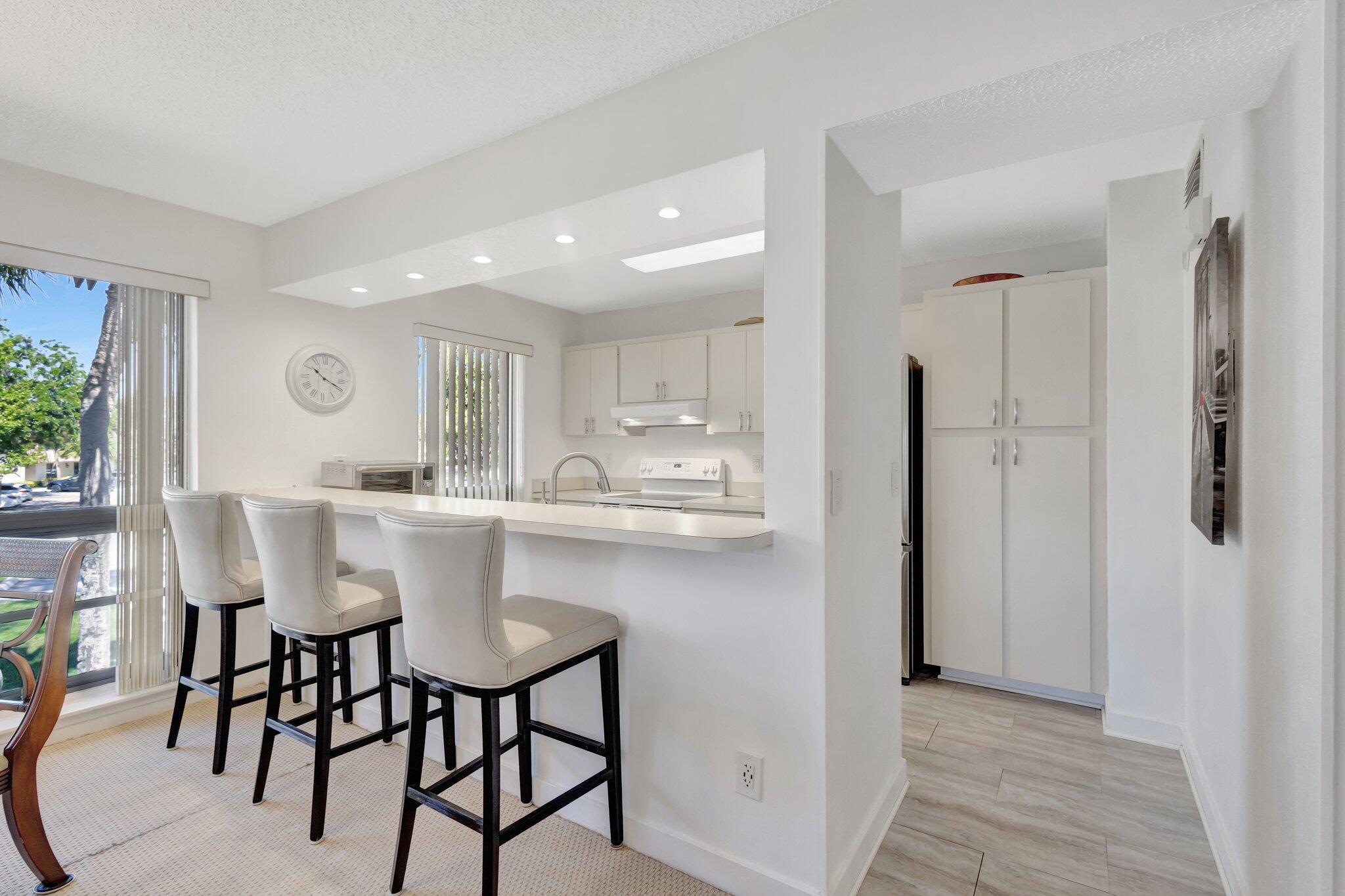 168 Brackenwood Road