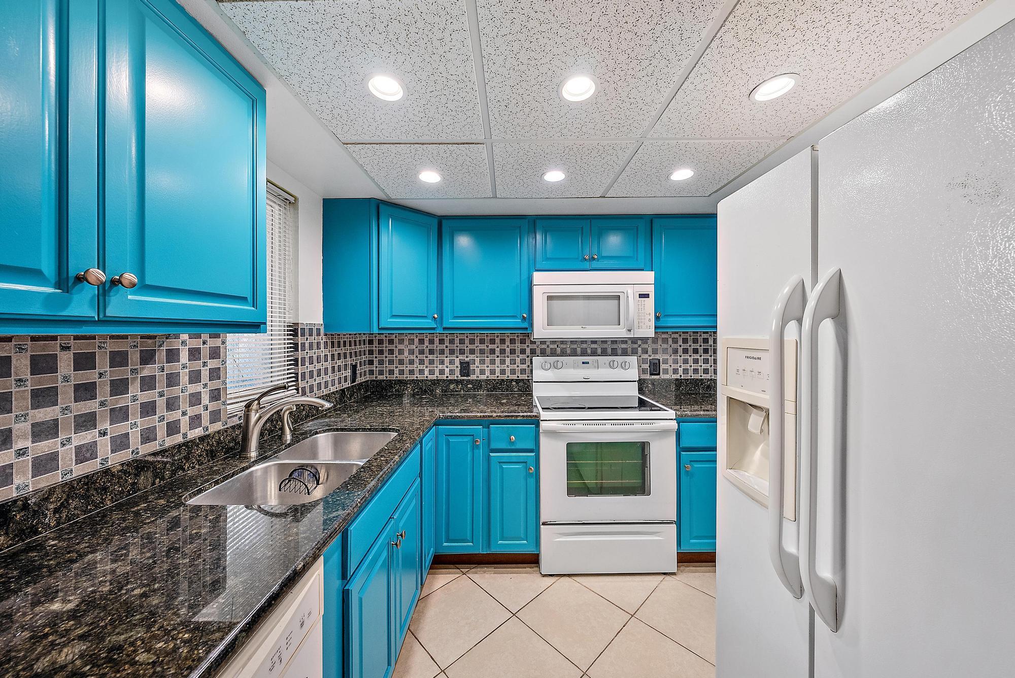 1620 SE Green Acres Circle N104