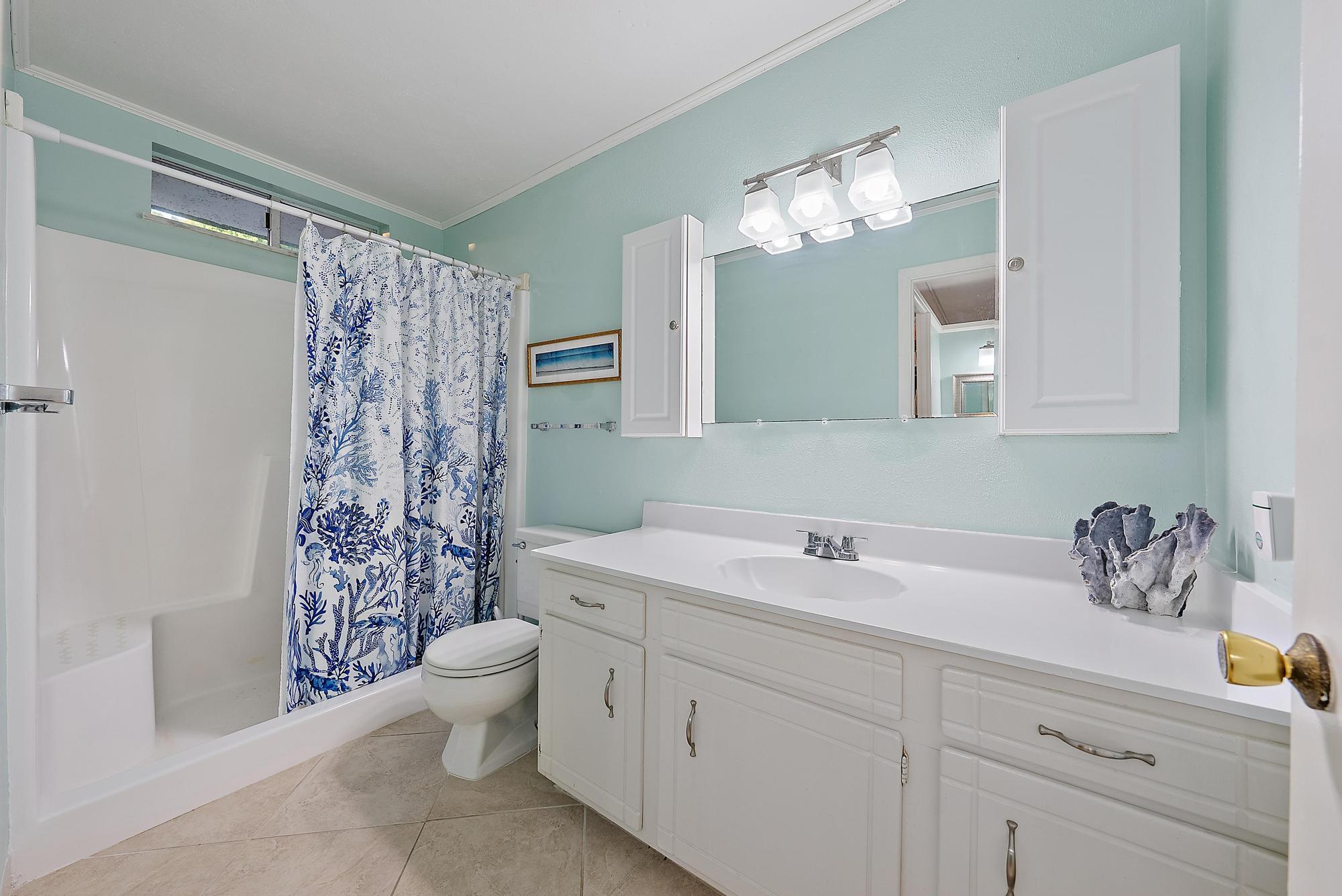 1561 NE 12th Terrace C-14