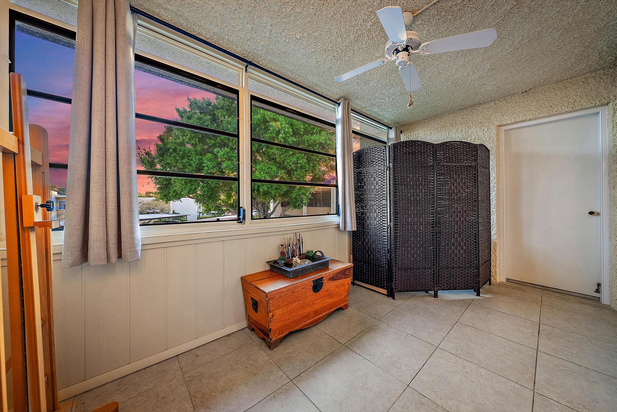 1561 NE 12th Terrace C-14