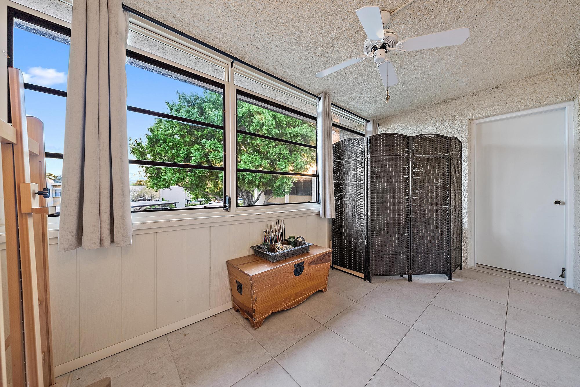 1561 NE 12th Terrace C-14