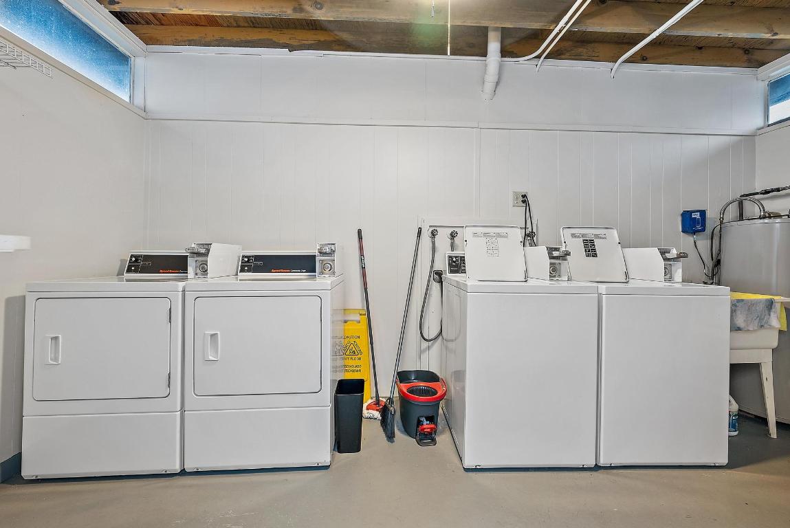 1561 NE 12th Terrace C-14