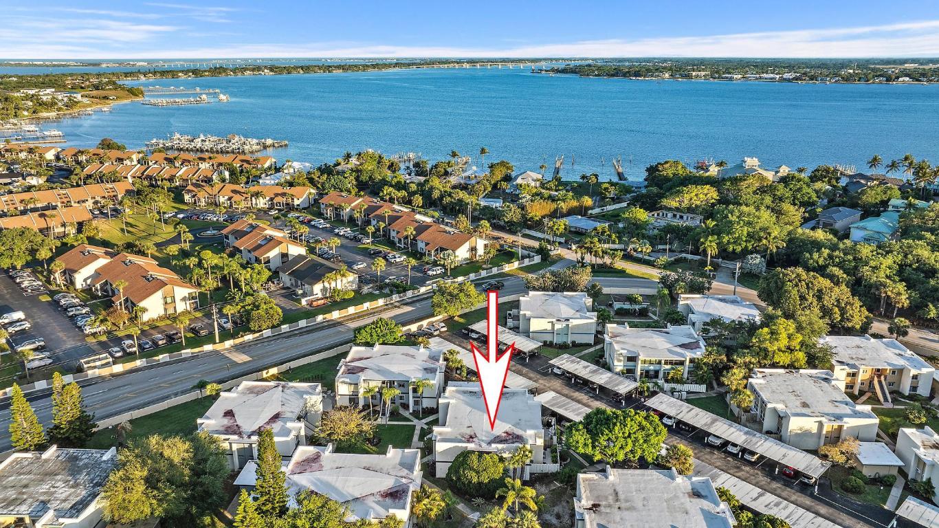 1561 NE 12th Terrace C-14