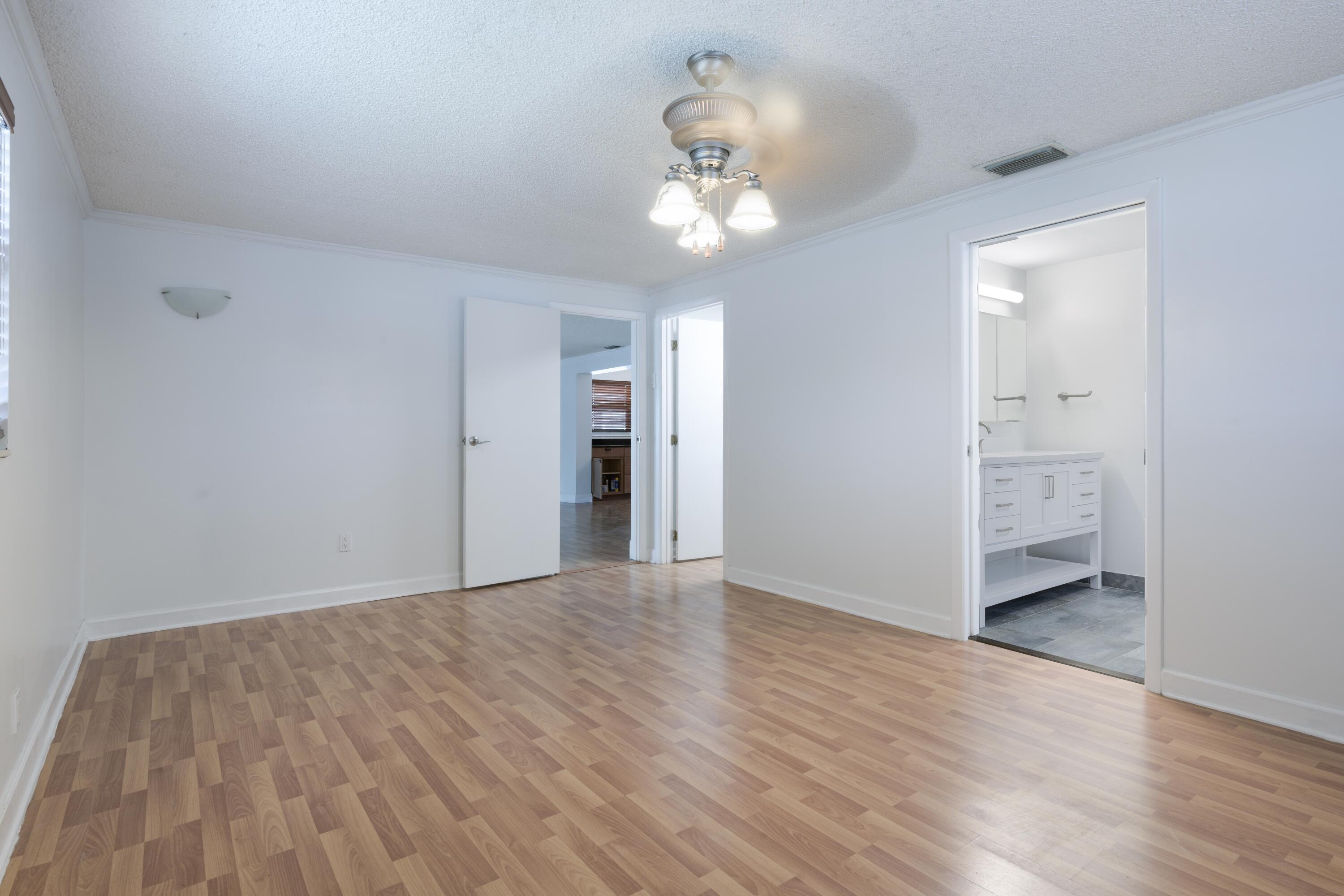 3654 Florida Boulevard