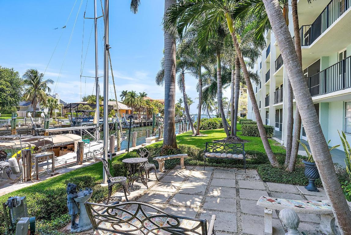 109 Paradise Harbour Boulevard 307