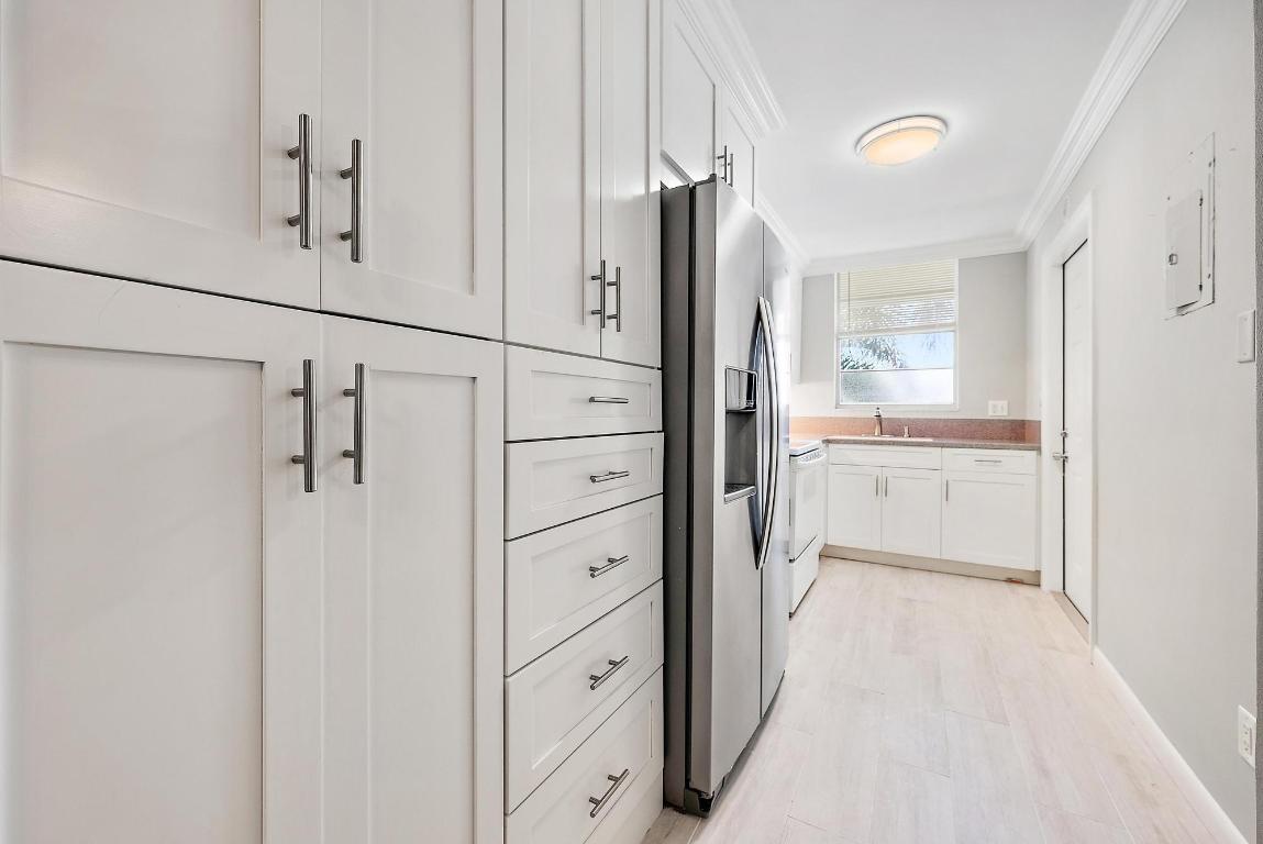 109 Paradise Harbour Boulevard 307