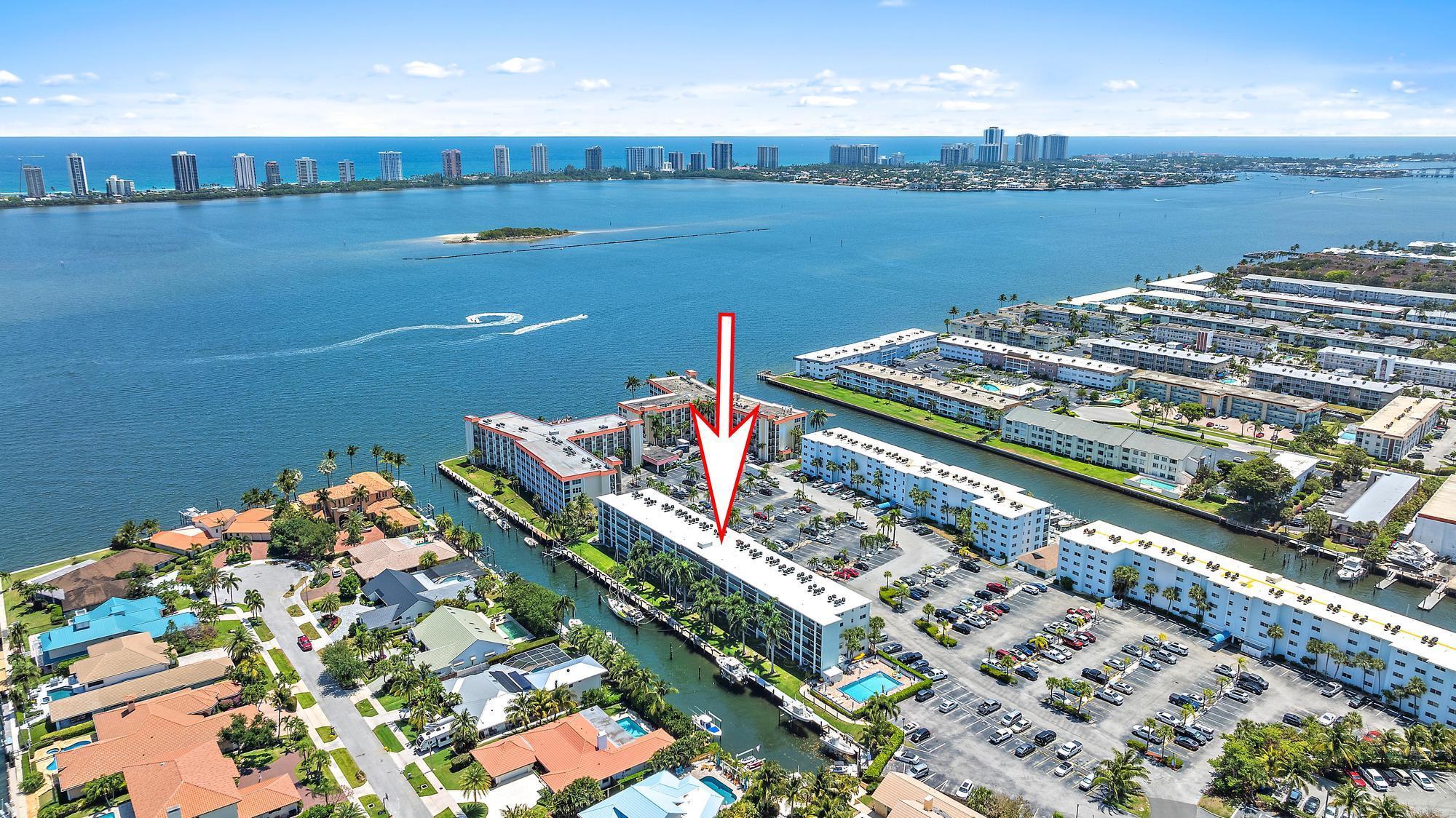 109 Paradise Harbour Boulevard 307