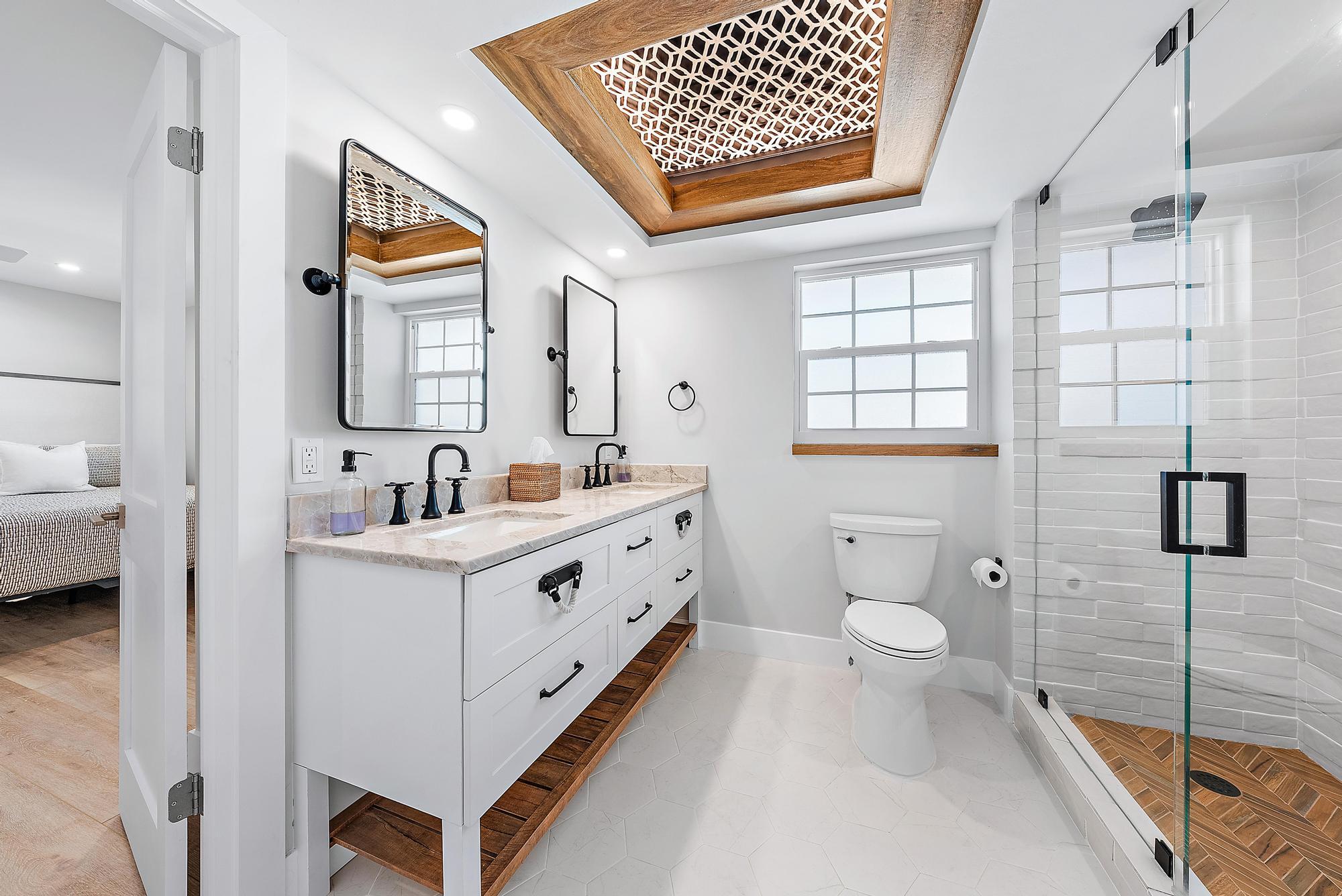 100 Waterway Road 207e