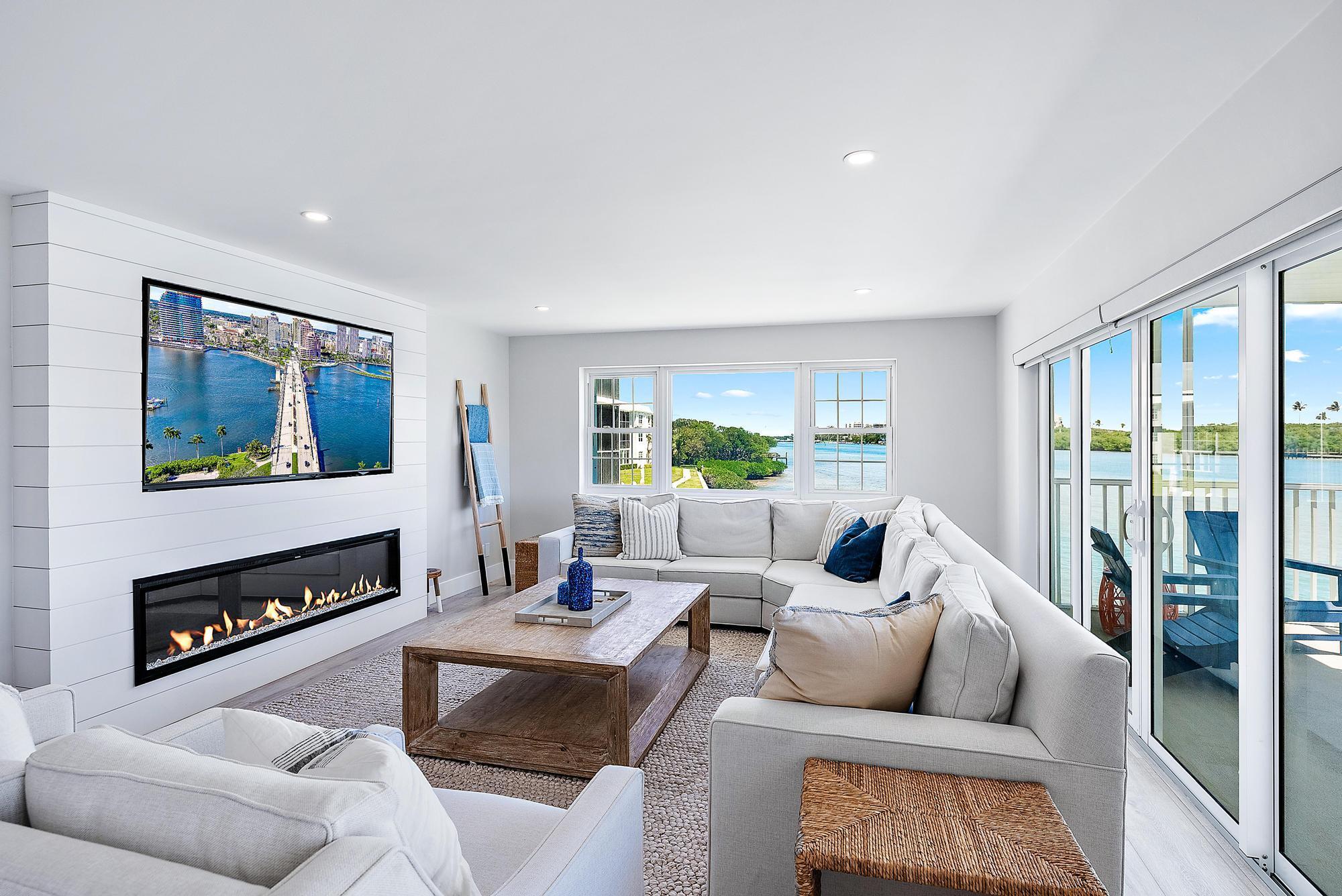 100 Waterway Road 207e