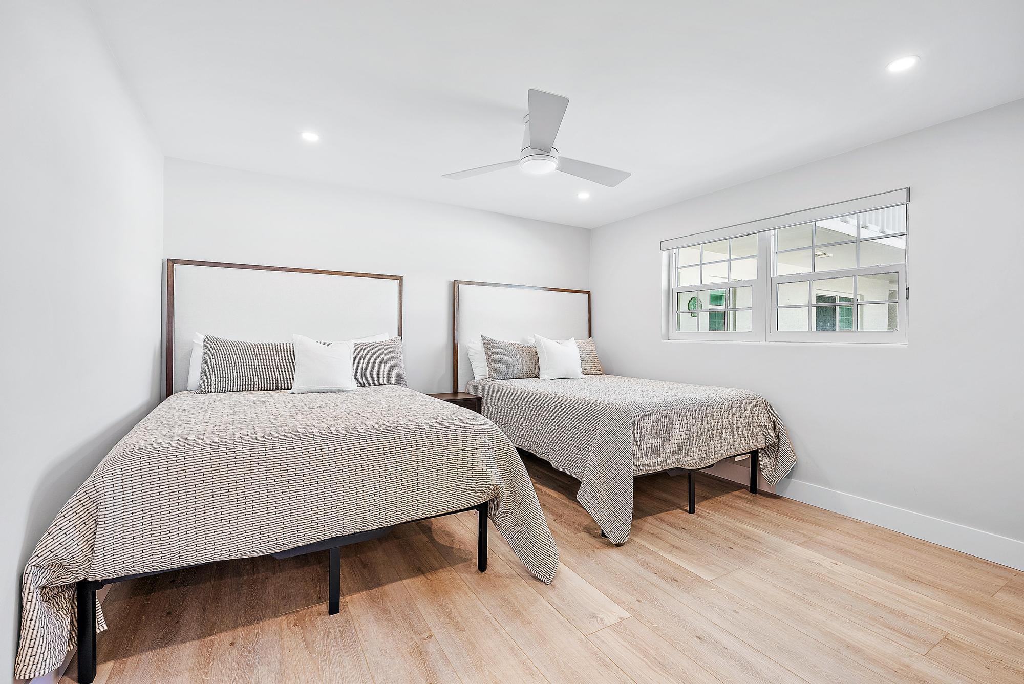 100 Waterway Road 207e