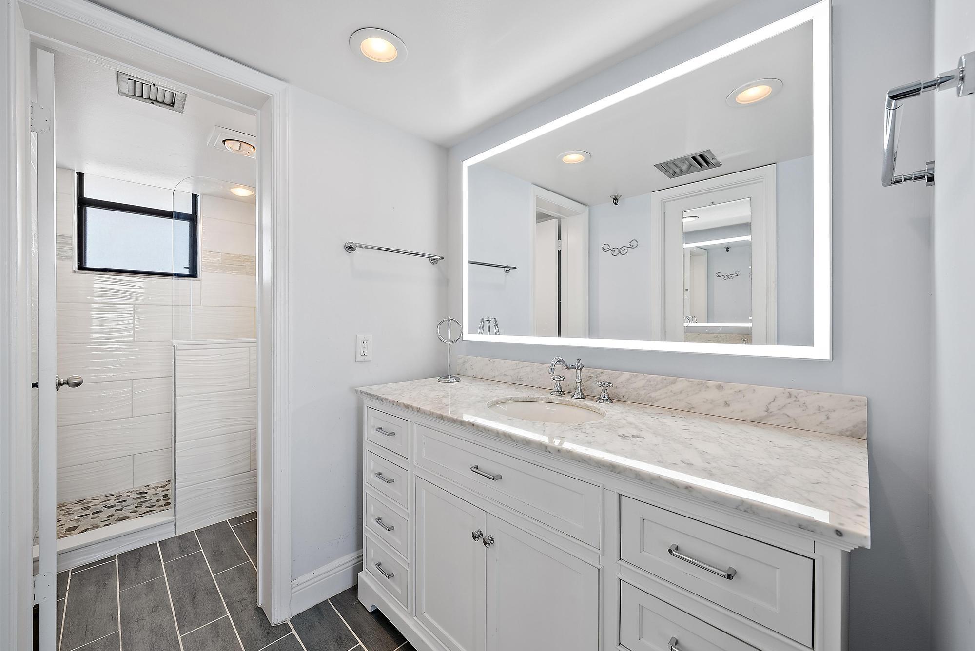 1748 Cove 519a Drive 519a