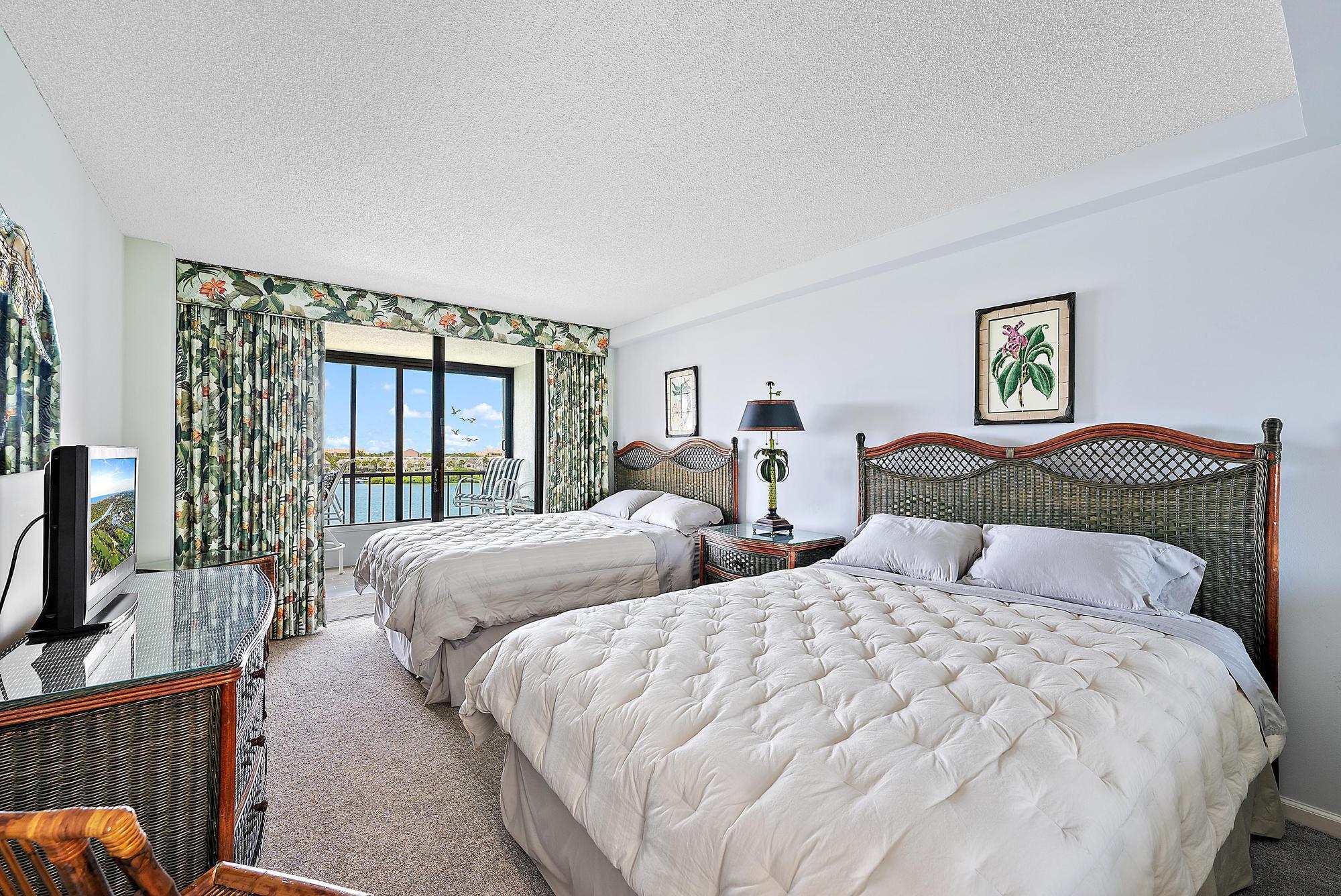 1748 Cove 519a Drive 519a