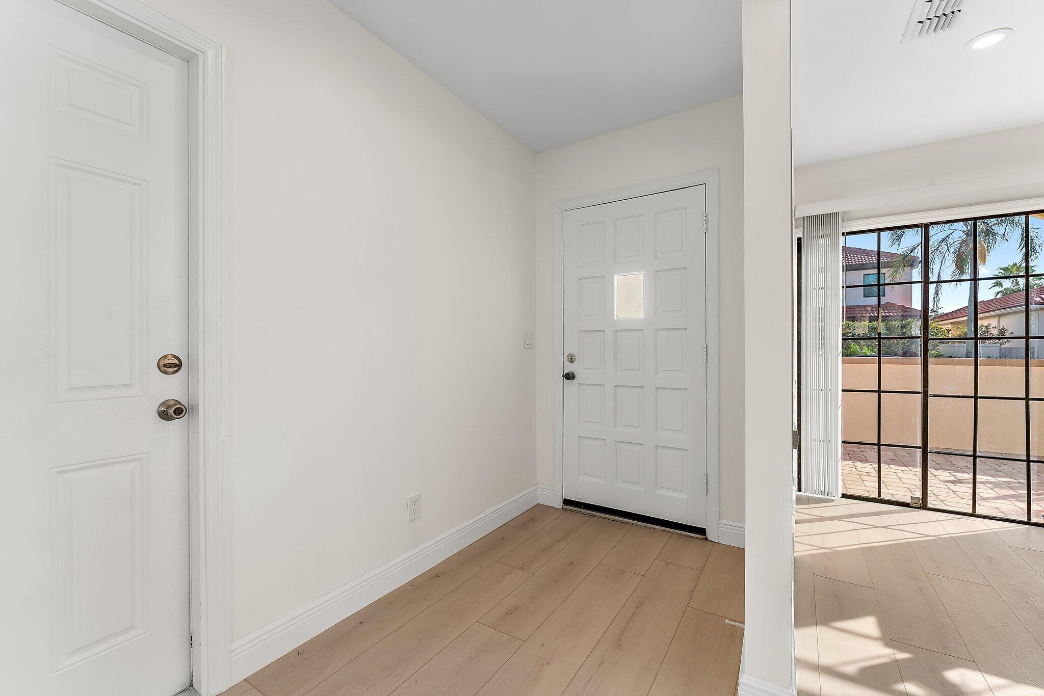 1483 Via Del Sol Drive