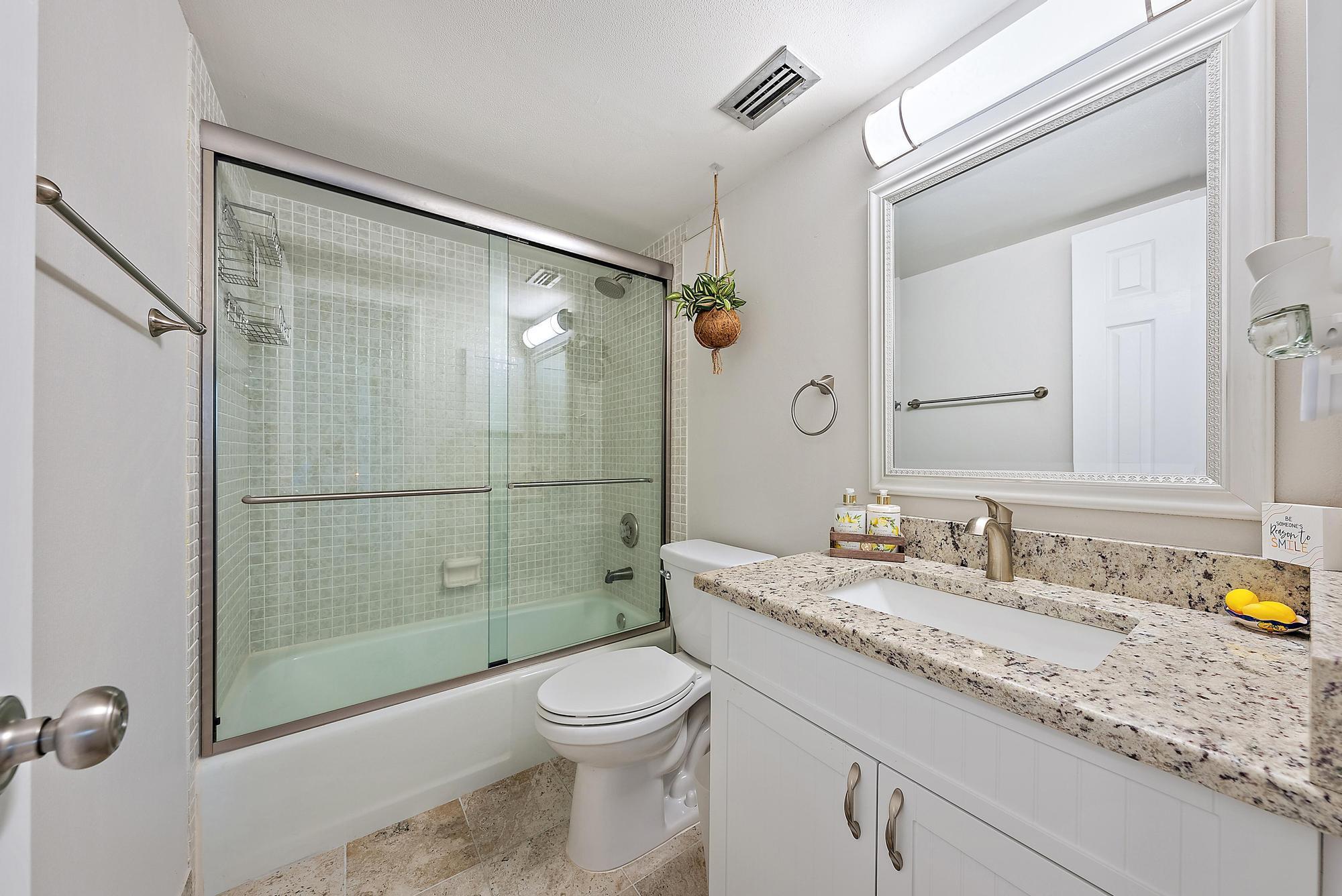 5393 SE Miles Grant Road A203