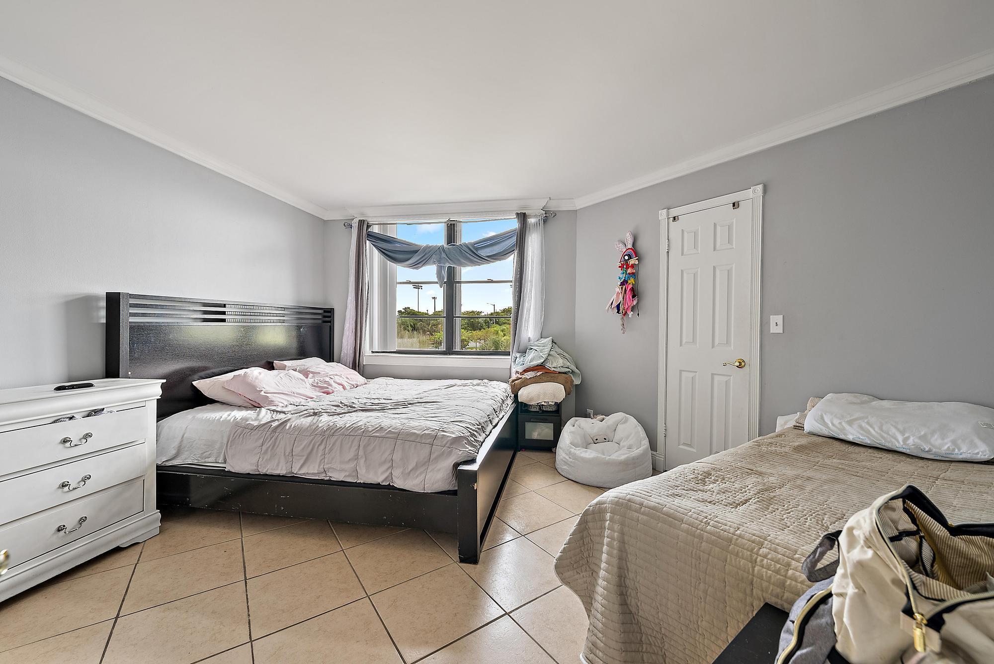 210 Lake Pointe Drive 310