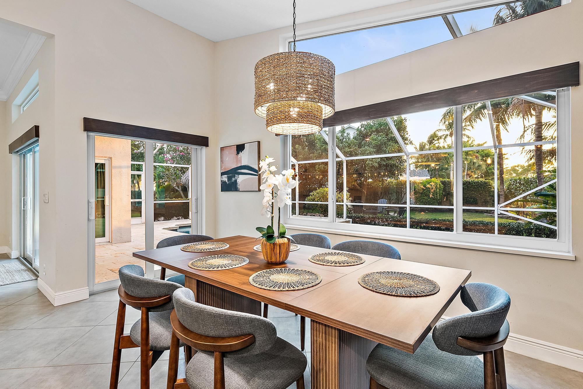 15129 Harriet Avenue