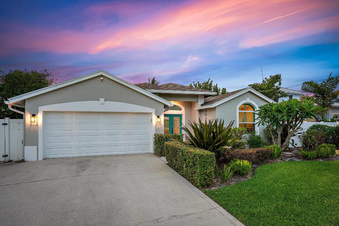 15129 Harriet Avenue