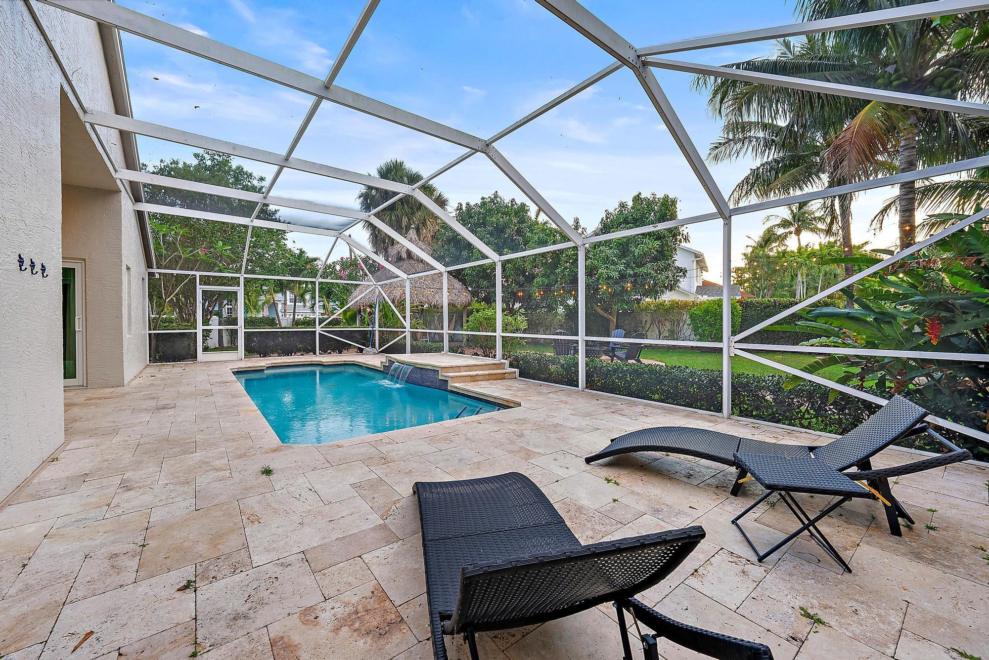 15129 Harriet Avenue