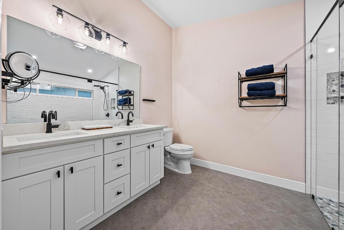 15129 Harriet Avenue