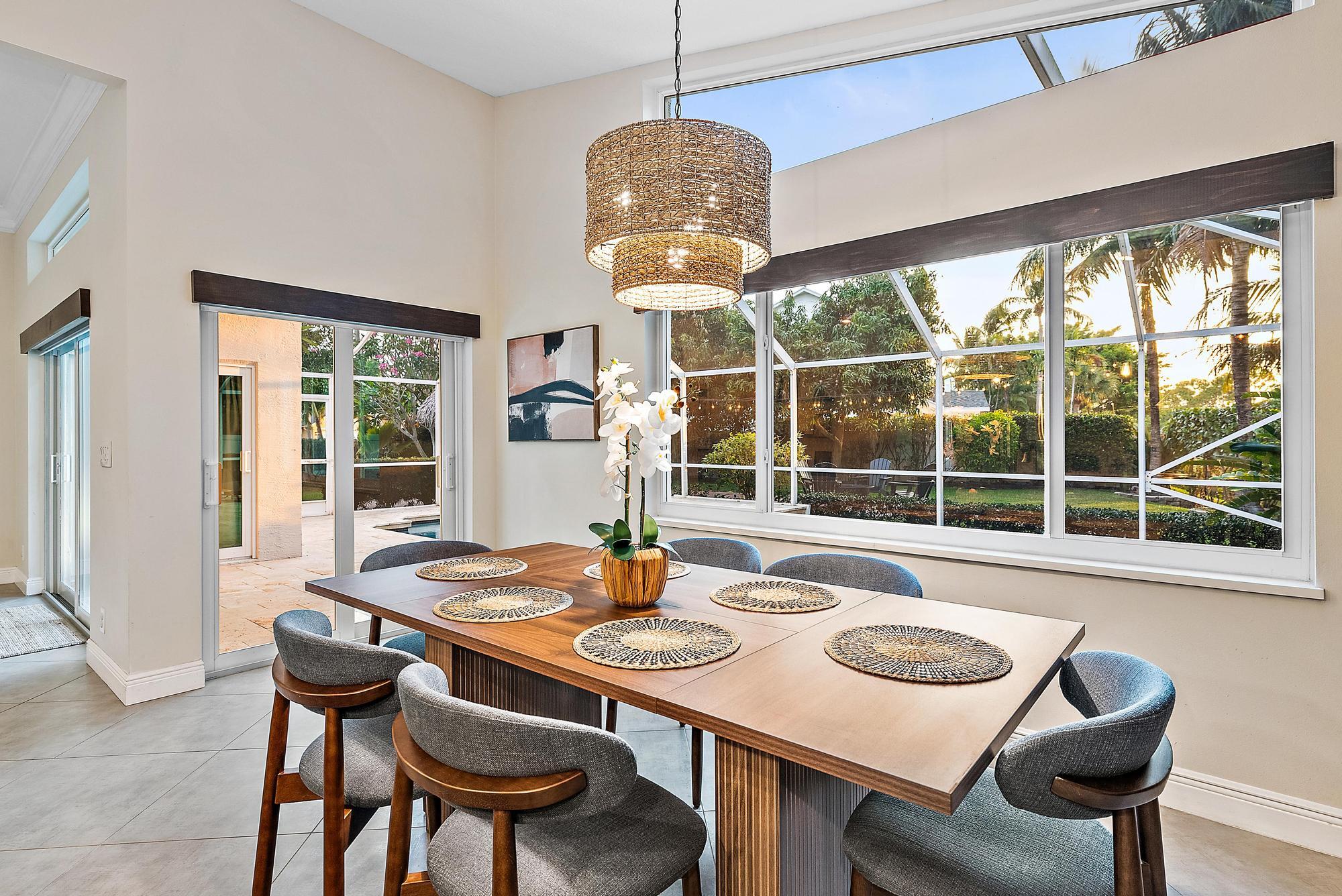 15129 Harriet Avenue