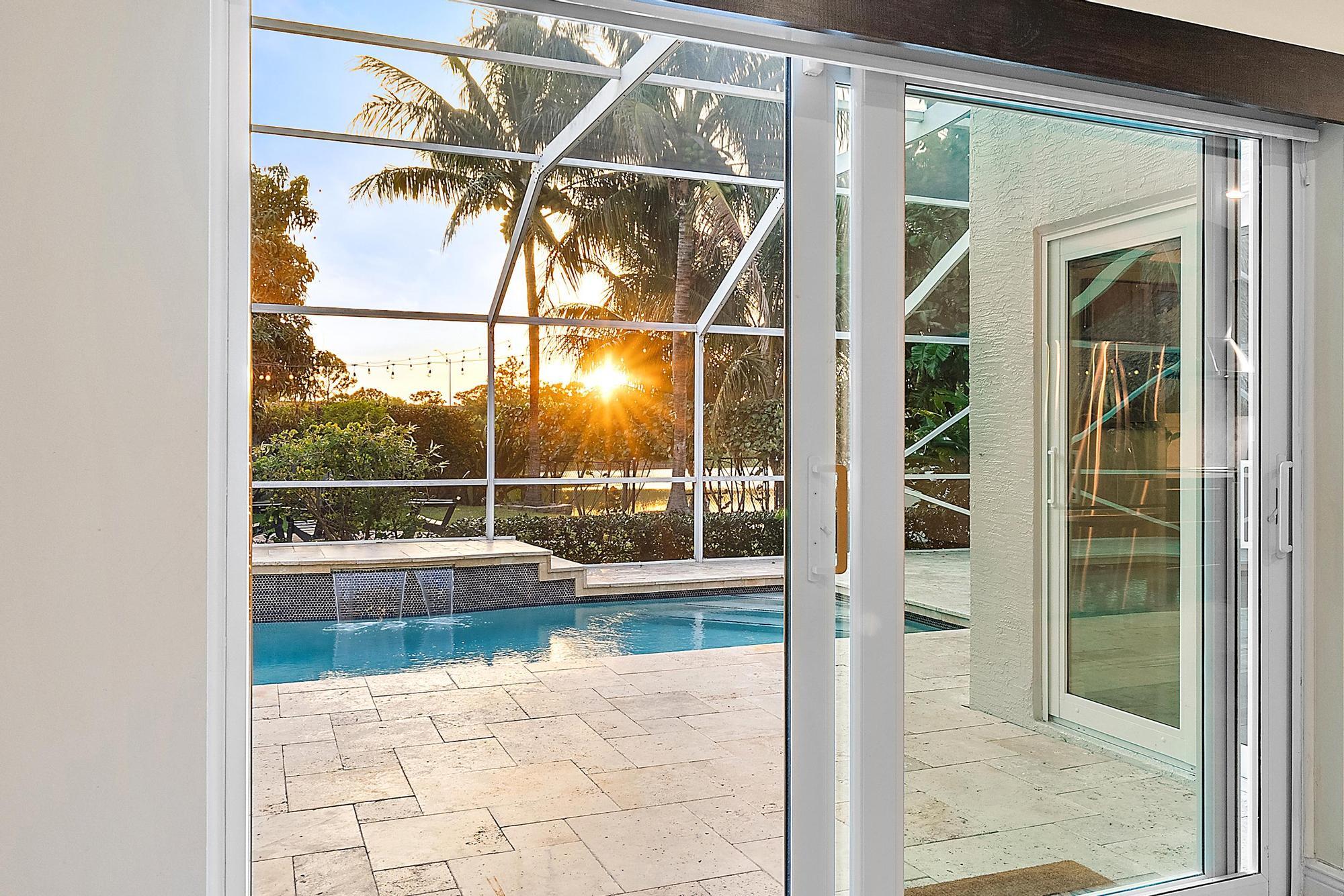 15129 Harriet Avenue