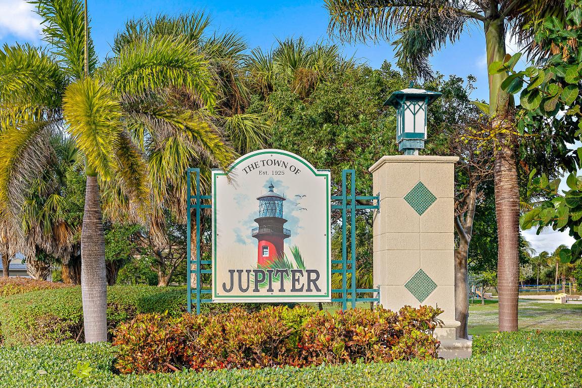 15129 Harriet Avenue