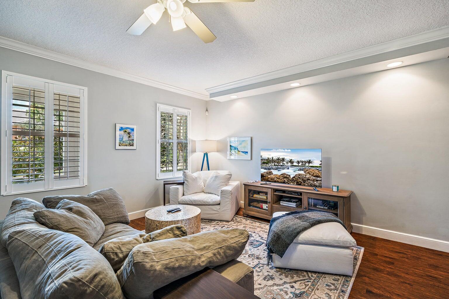 3239 E Community Drive