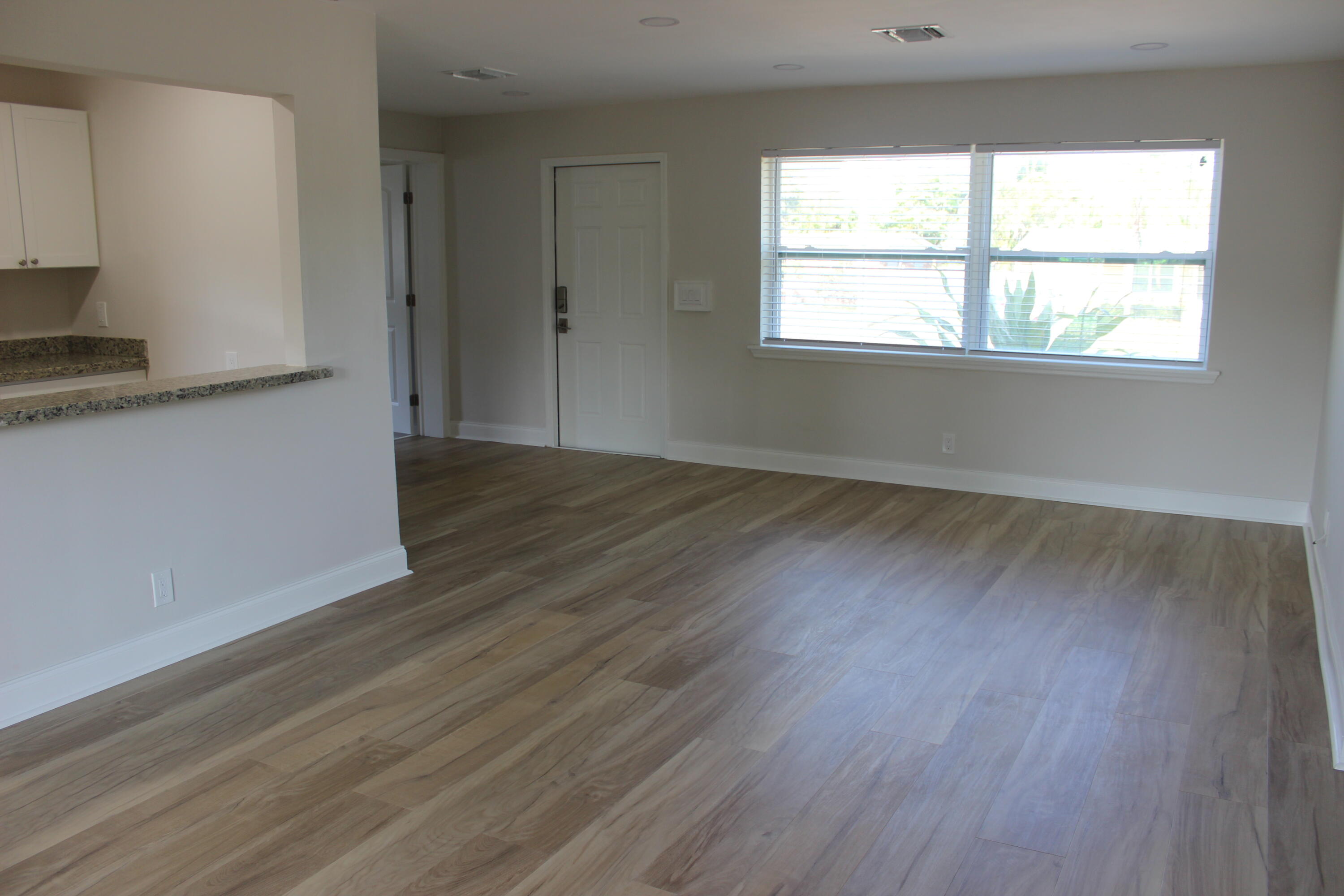 12015 Colony Avenue