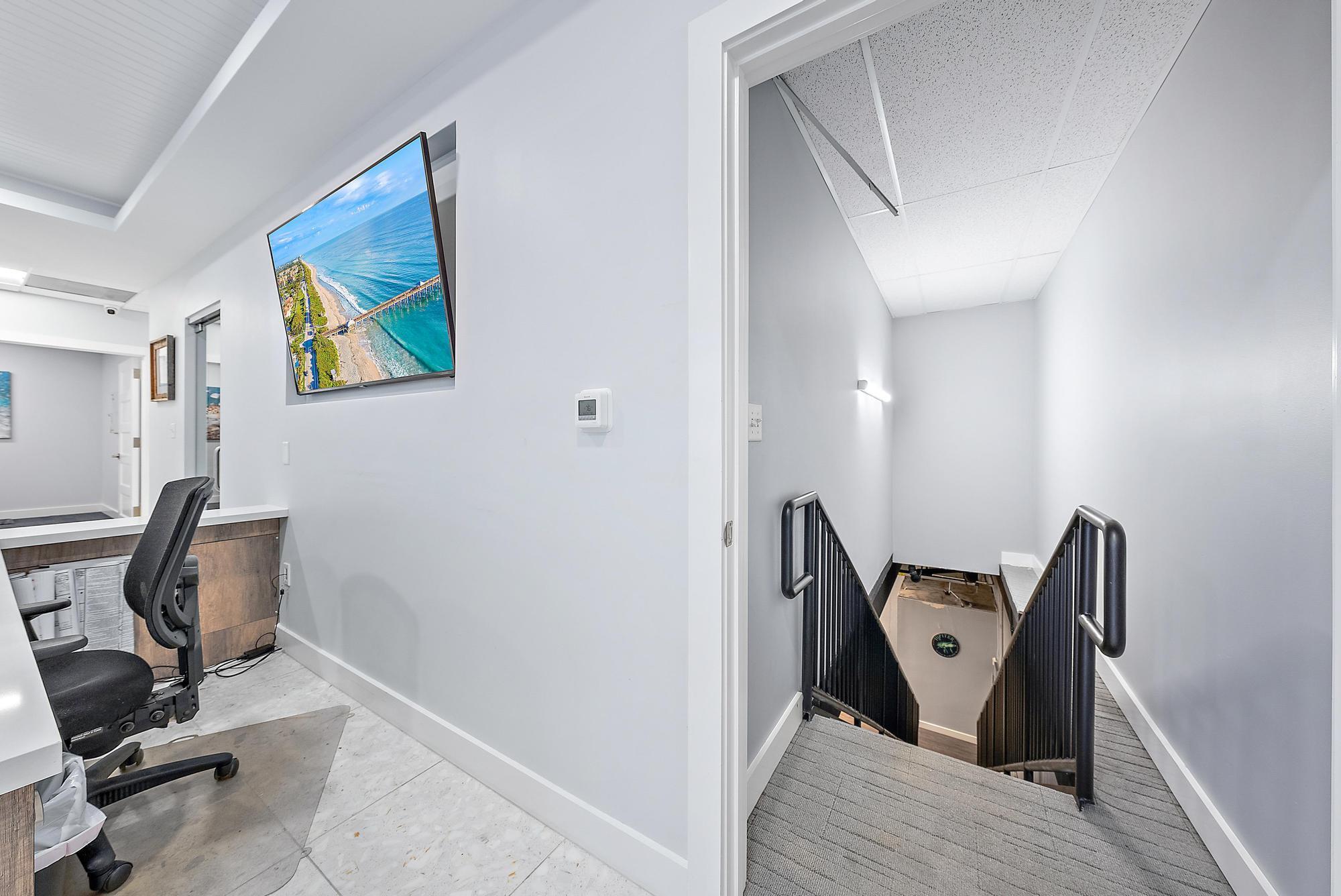 1125 Old Dixie Highway 4&5