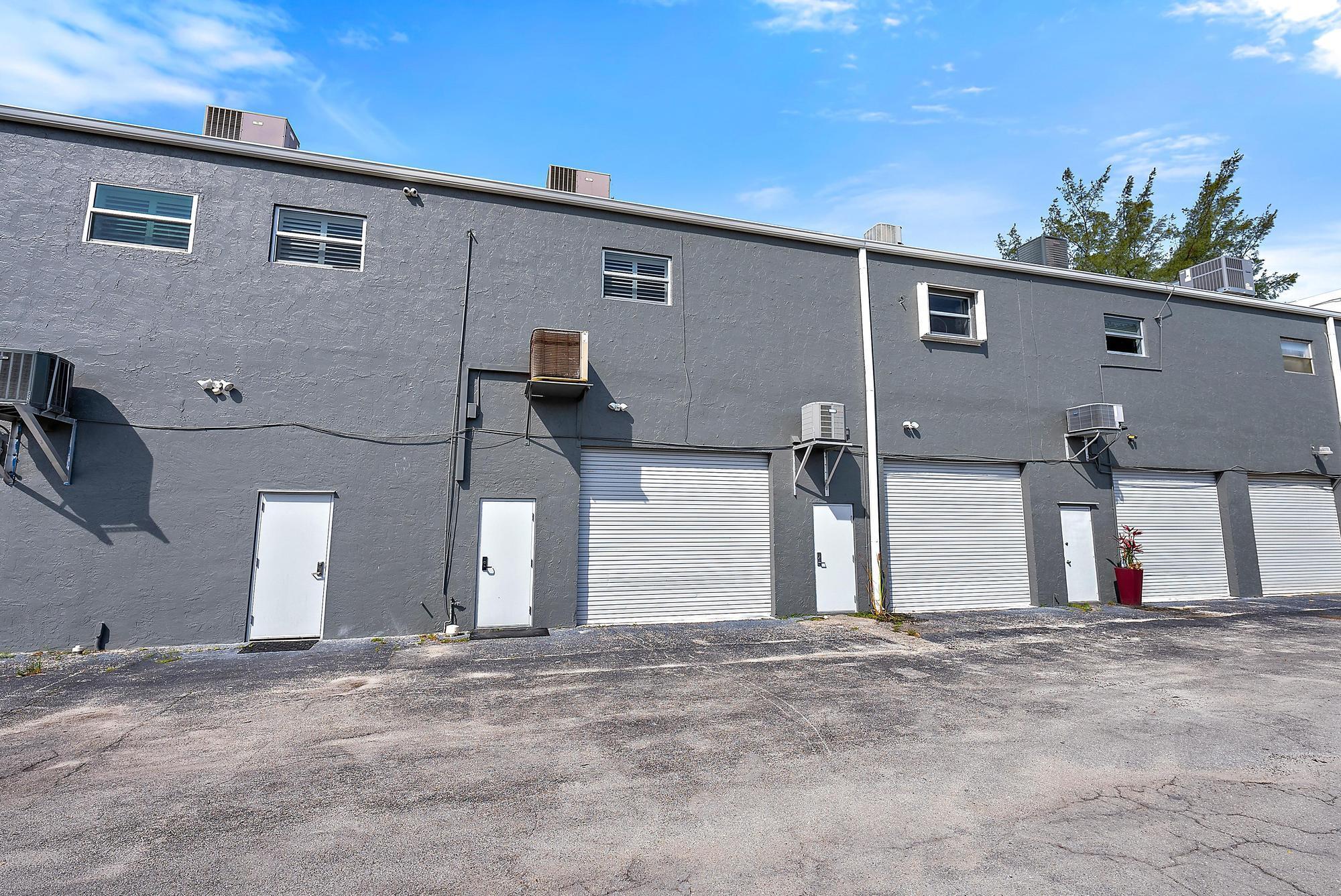 1125 Old Dixie Highway 4&5