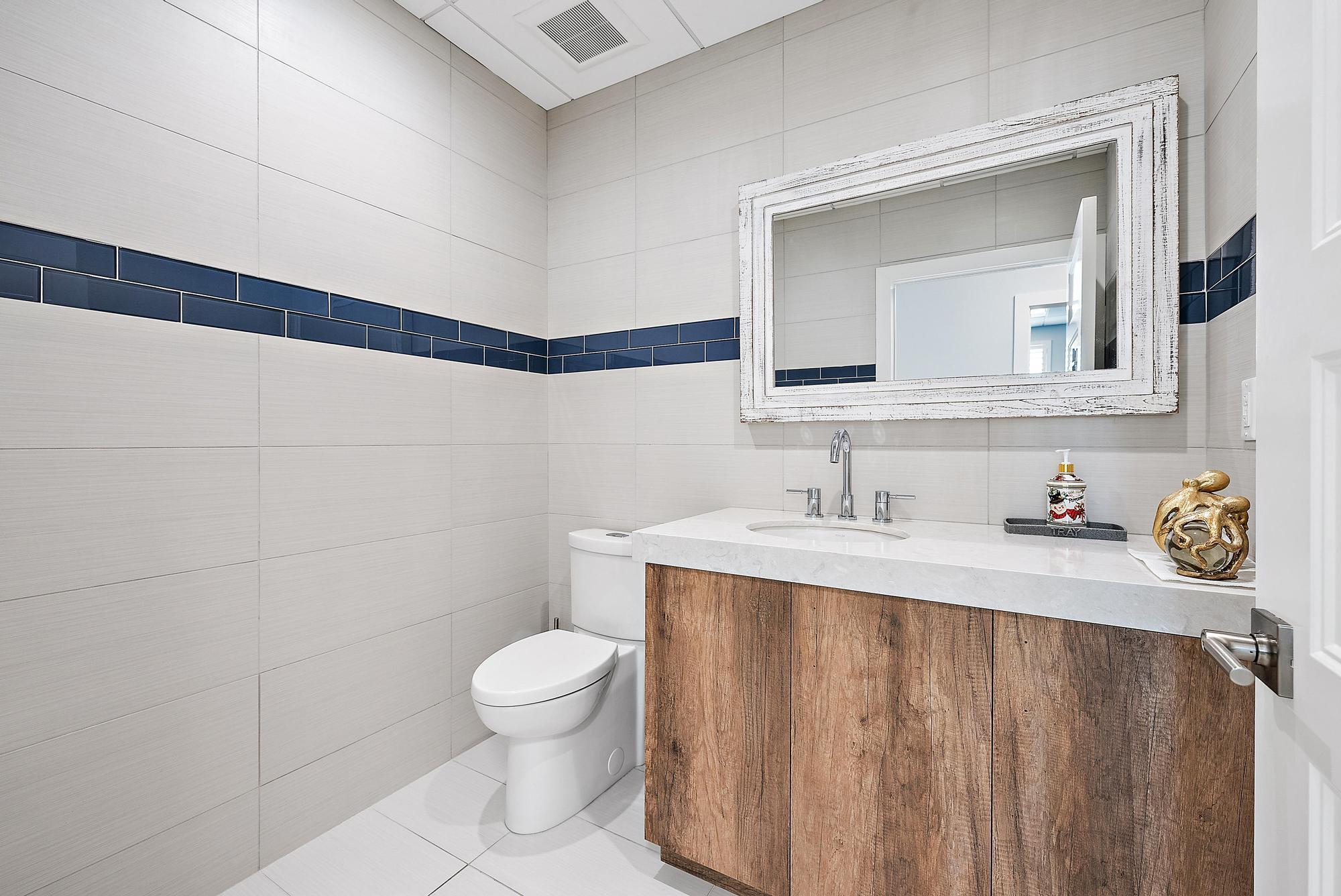 1125 Old Dixie Highway 4&5