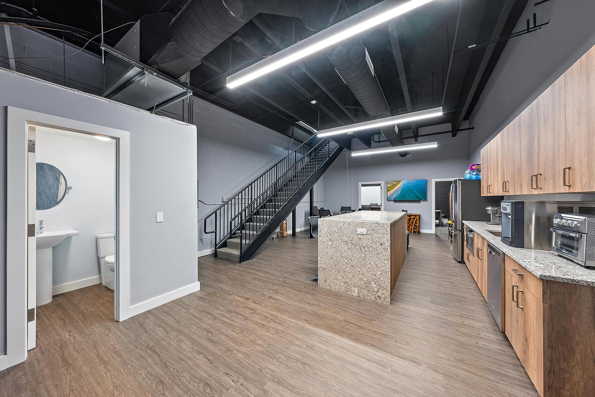 1125 Old Dixie Highway 4&5