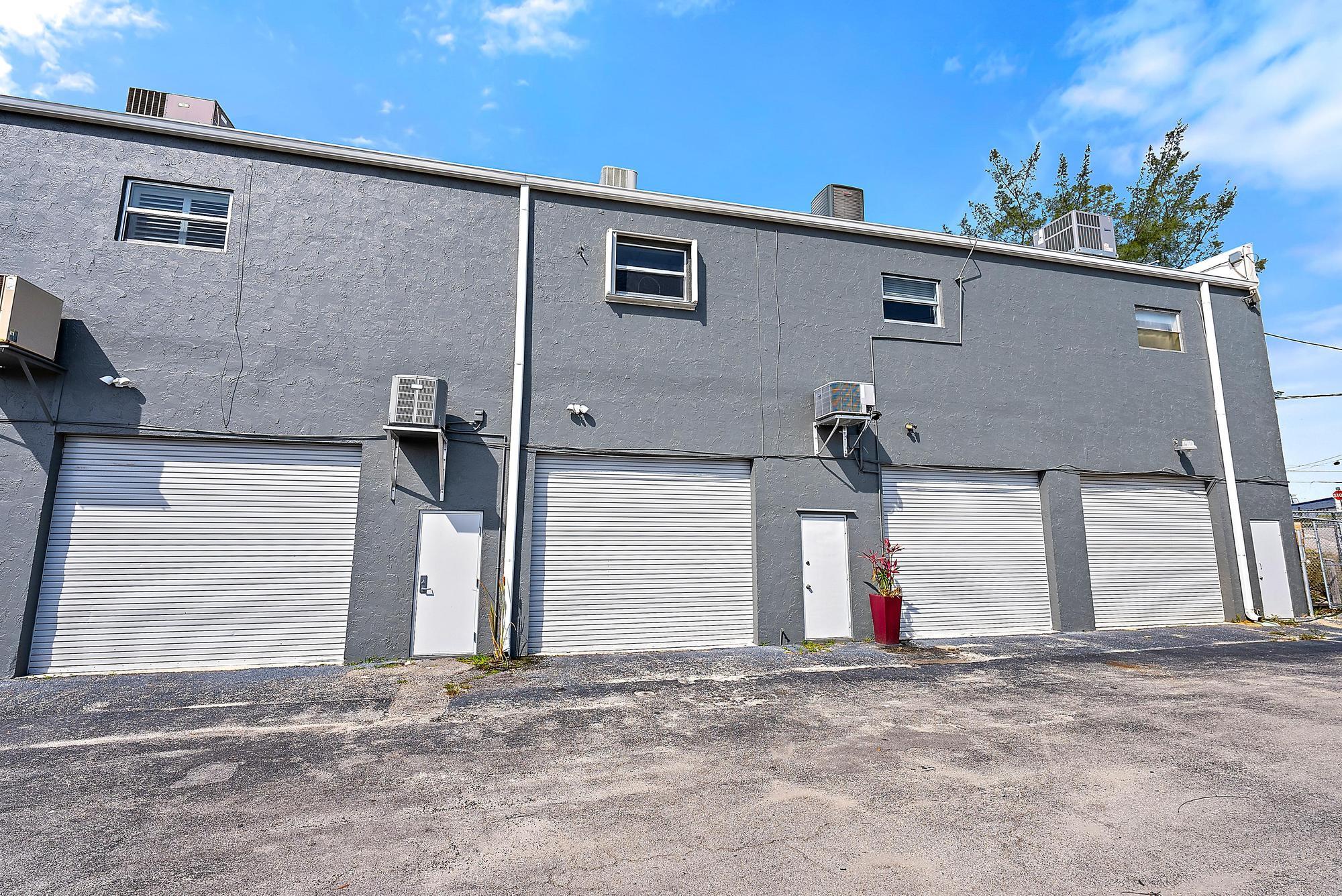 1125 Old Dixie Highway 3