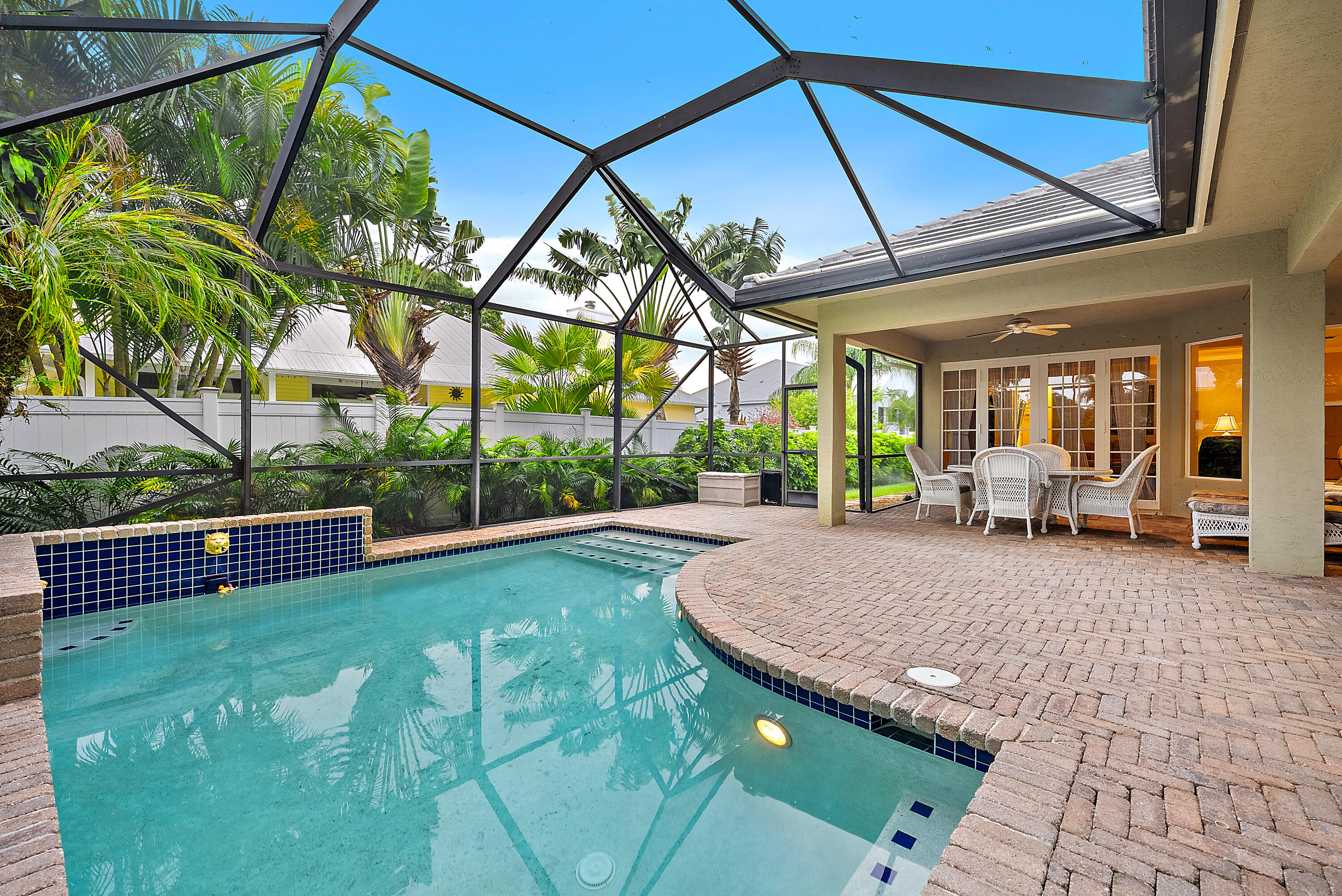 18974 SE River Drive