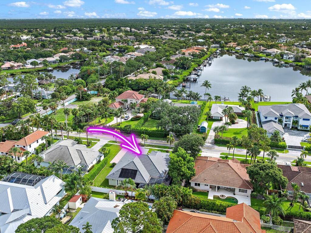 18974 SE River Drive