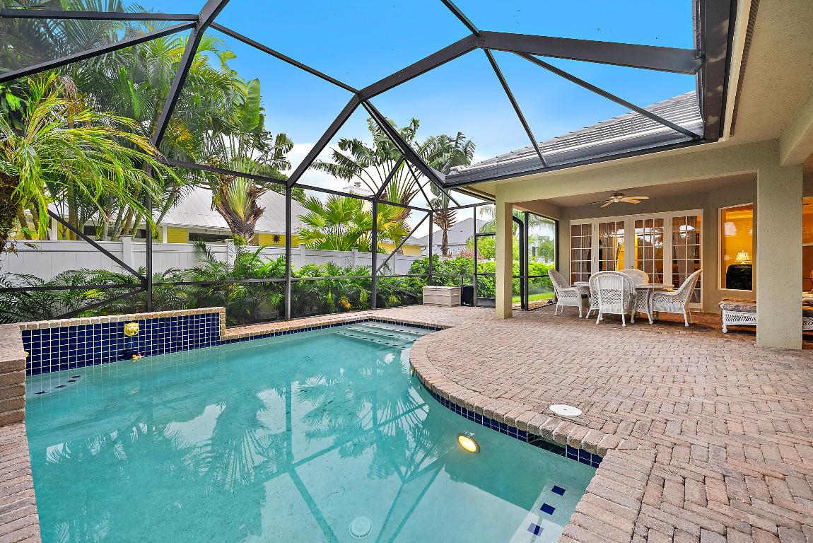 18974 SE River Drive