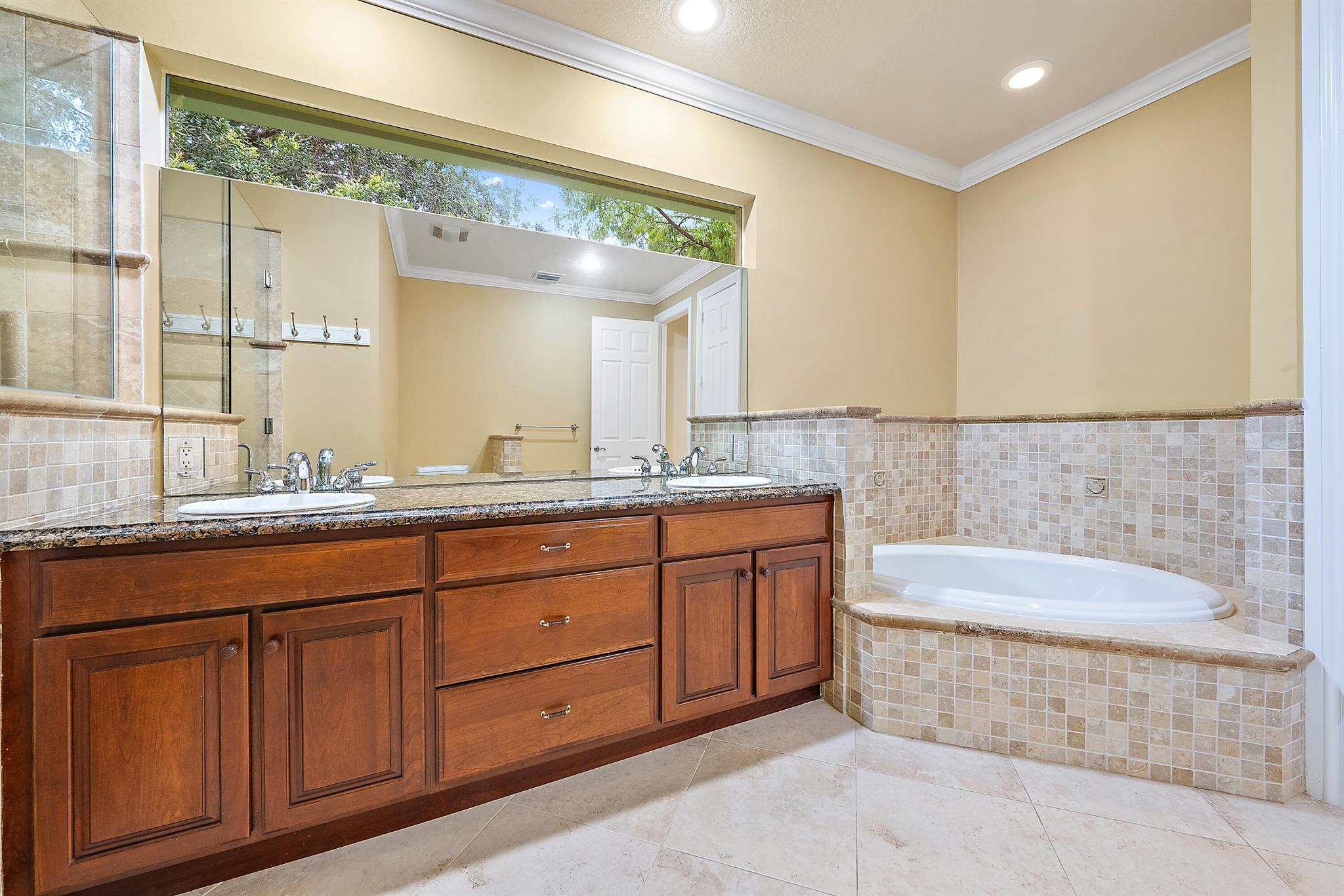 18974 SE River Drive