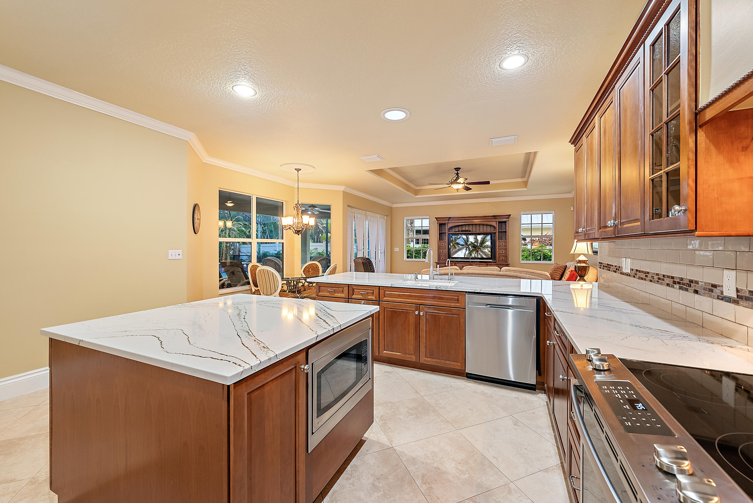 18974 SE River Drive