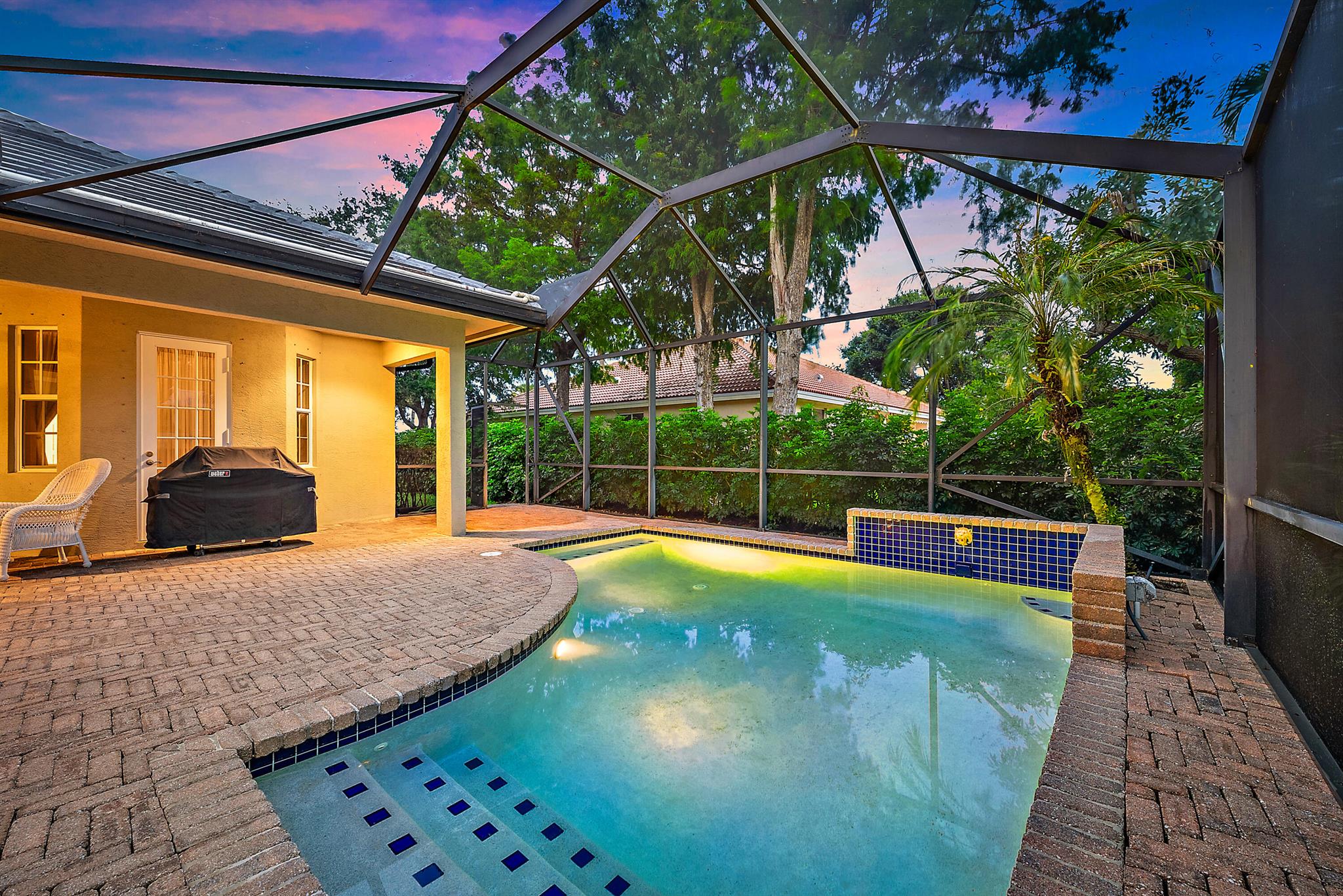 18974 SE River Drive