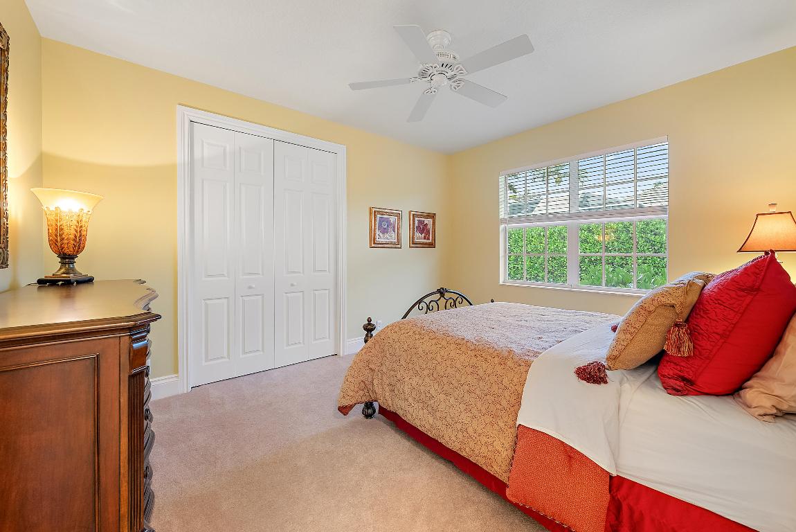 18974 SE River Drive