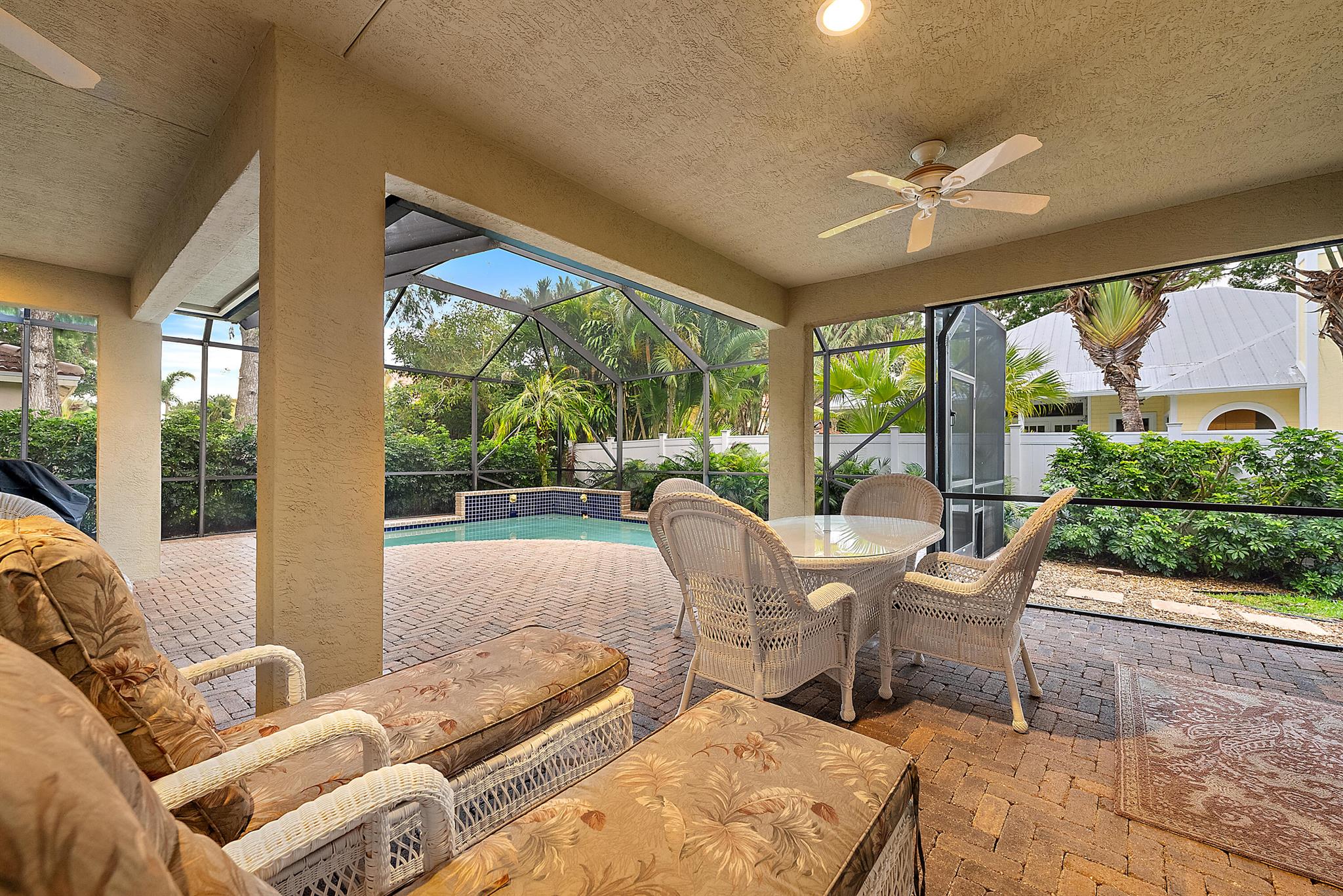 18974 SE River Drive