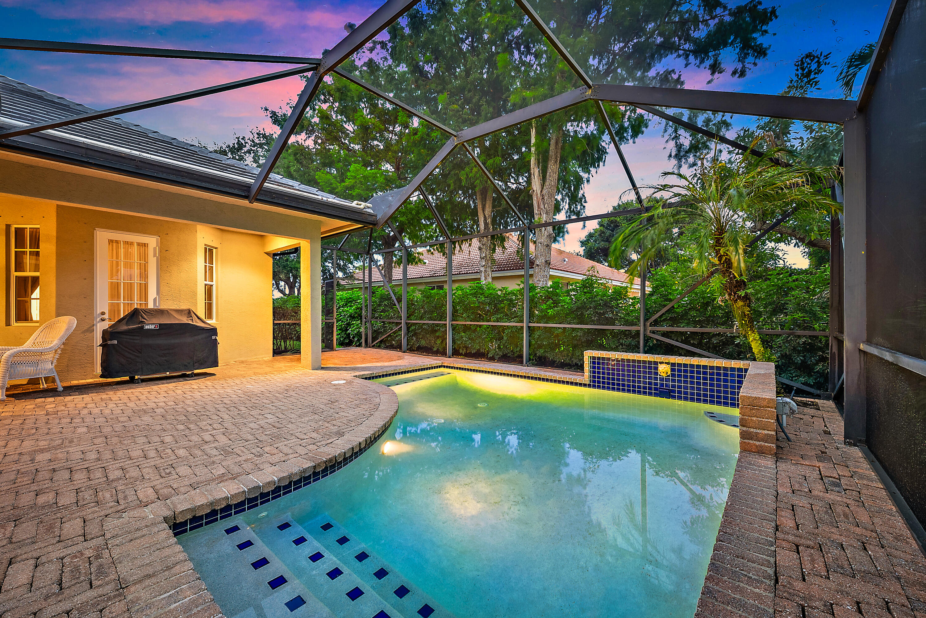 18974 SE River Drive