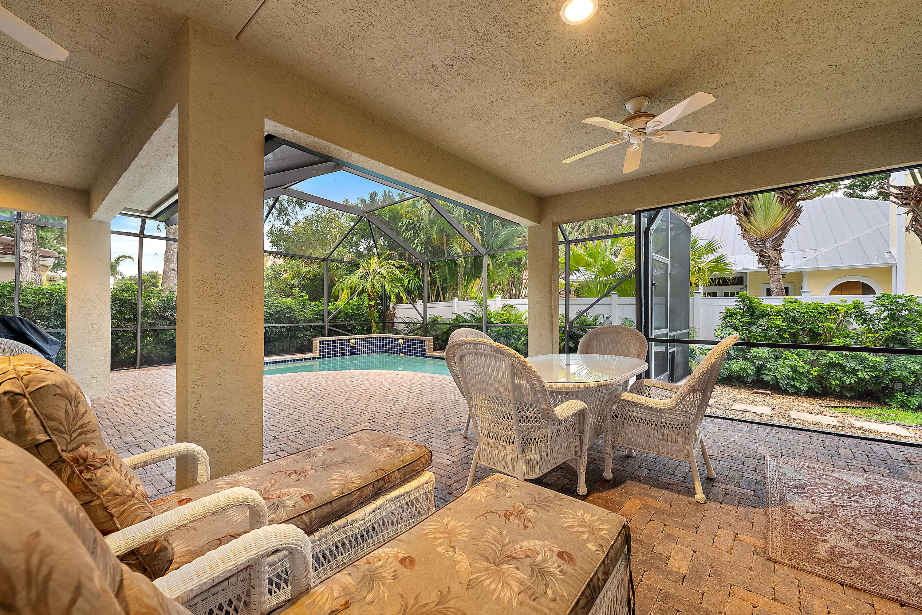 18974 SE River Drive