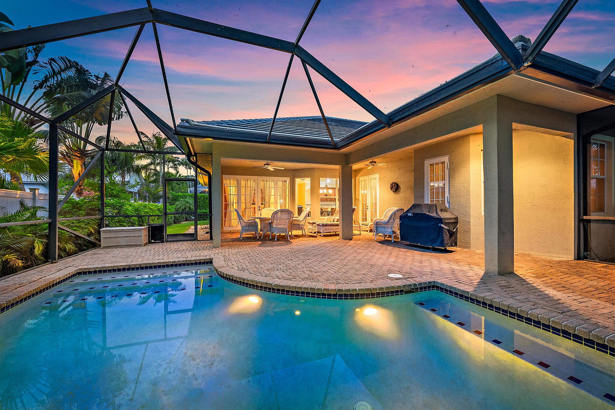 18974 SE River Drive