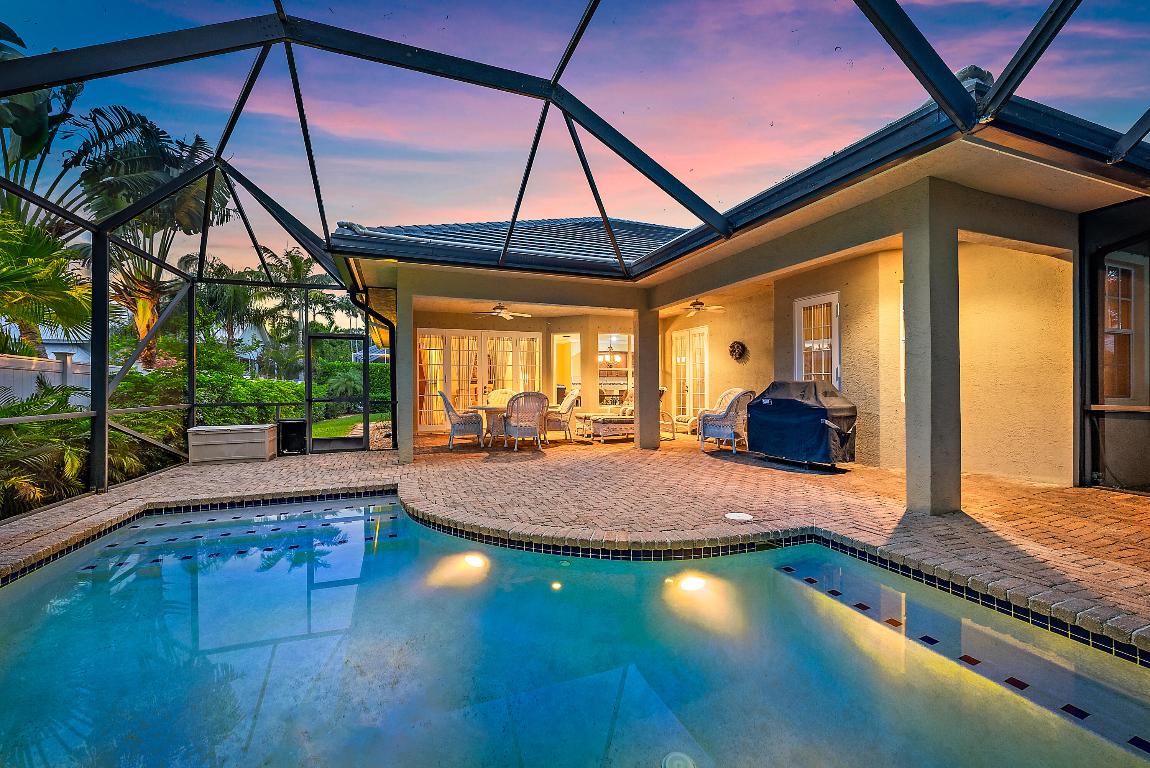 18974 SE River Drive