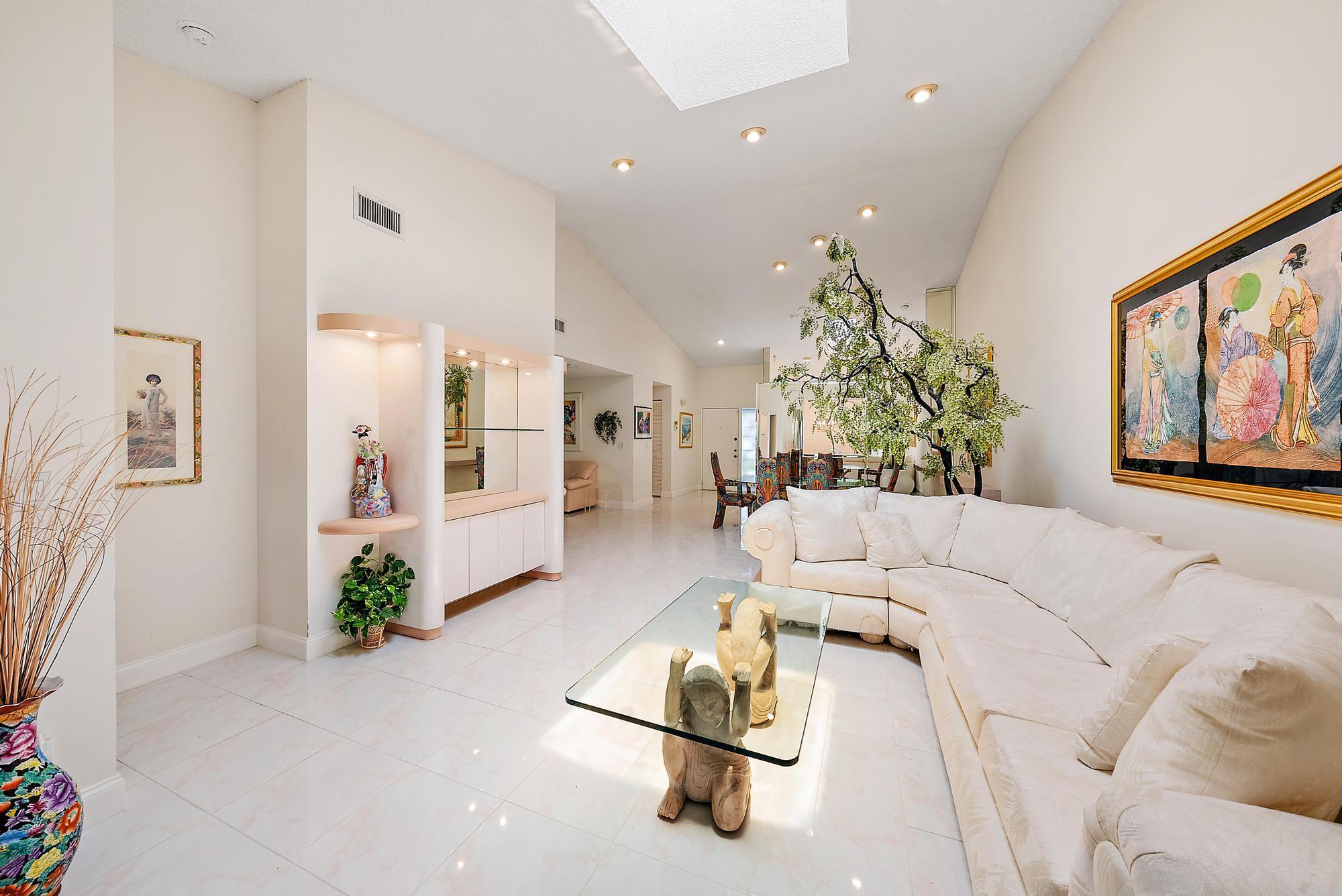 8368 Sunmeadow Lane
