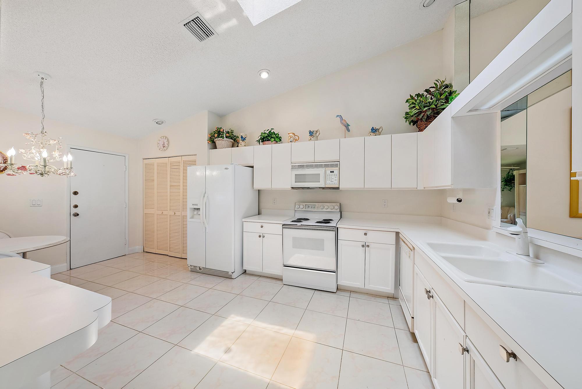 8368 Sunmeadow Lane