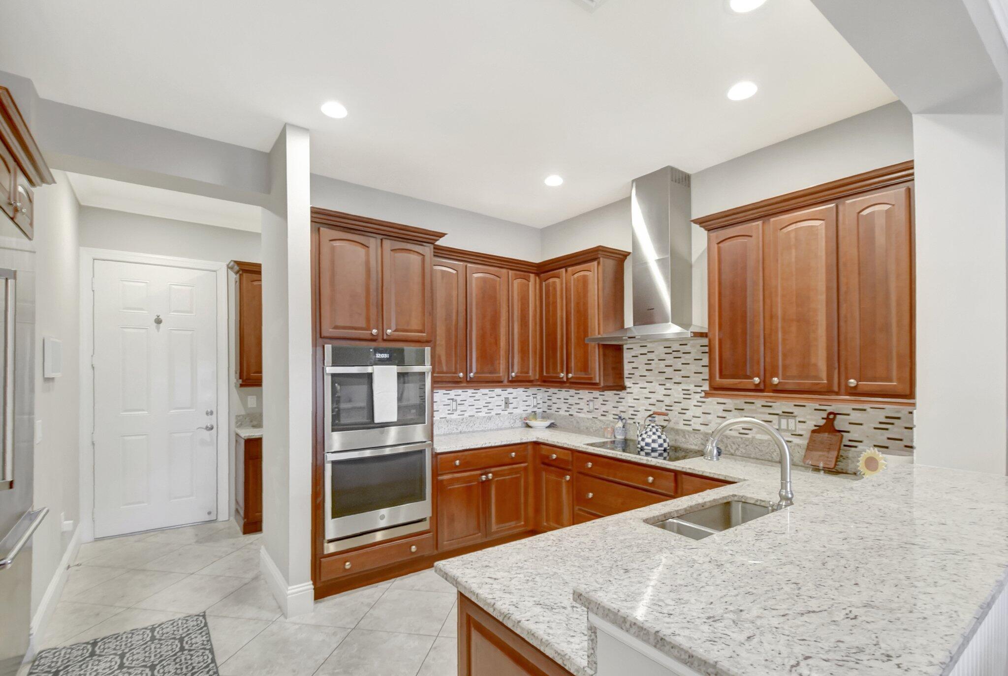 205 Mariner Court